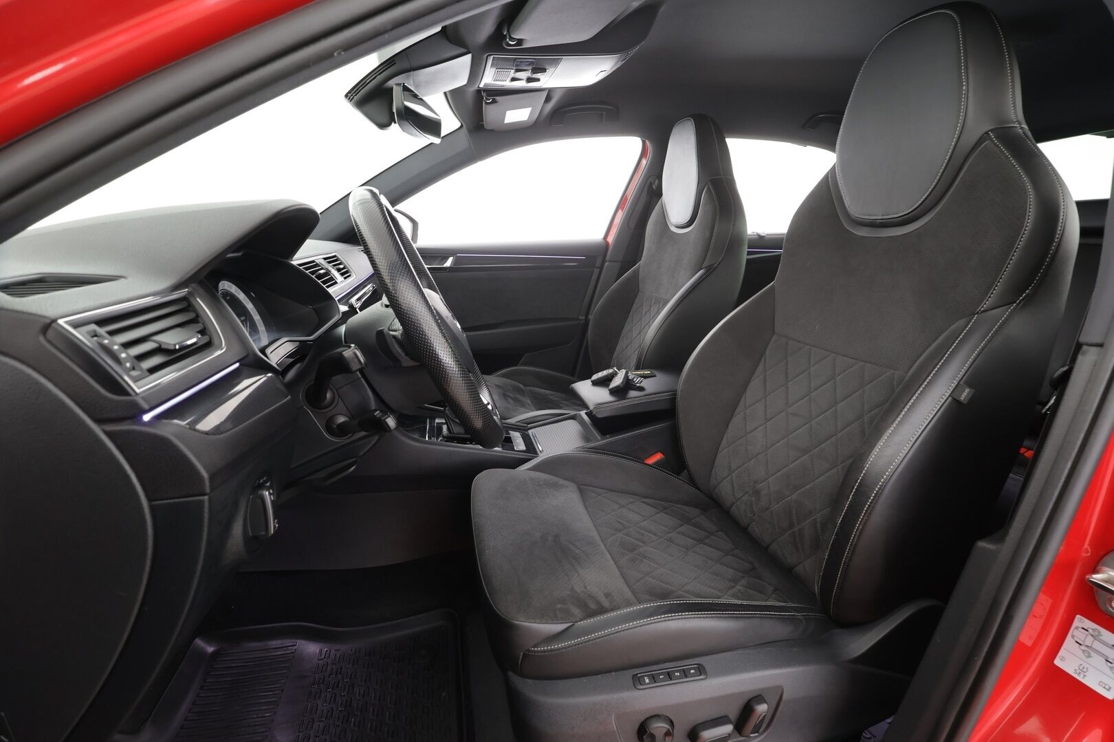 Skoda Superb 2018 2,0 TSI 280 4x4 SportLine DSG Autom. *ACC / Webasto / Canton / P-Kamera / Muistipenkki / Koukku* - Suomi-auto / Kahdet Renkaat