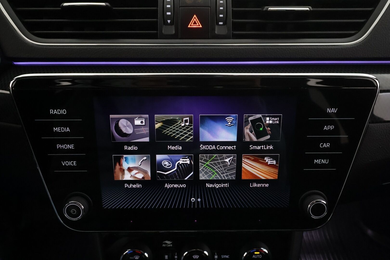 Skoda Superb 2018 2,0 TSI 280 4x4 SportLine DSG Autom. *ACC / Webasto / Canton / P-Kamera / Muistipenkki / Koukku* - Suomi-auto / Kahdet Renkaat