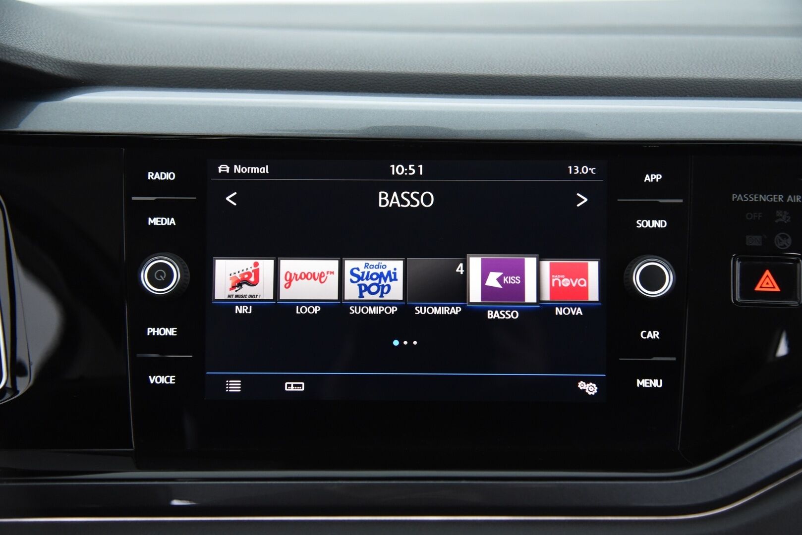 Volkswagen Polo 2018 R-Line 1,0 TSI 70 kW (95 hv) DSG-aut / 2. om Suomi auto / Digimittaristo / Vakkari / Tutkat / LED - 2x renkaat / Juuri katsastettu / Jakopää vaihdettu 2024! 