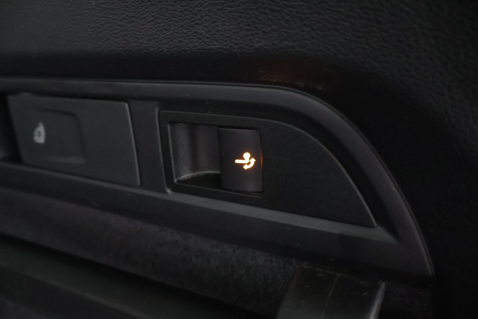 Skoda Kodiaq 2018 2,0 TDI 150 4x4 Style DSG Autom. *Webasto / Canton / Muistinahat / Adapt. Vakkari / Koukku / Tutkat* - 1-om. Suomi-auto! / 2x aluvanteet / Lämmitettävä tuulilasi