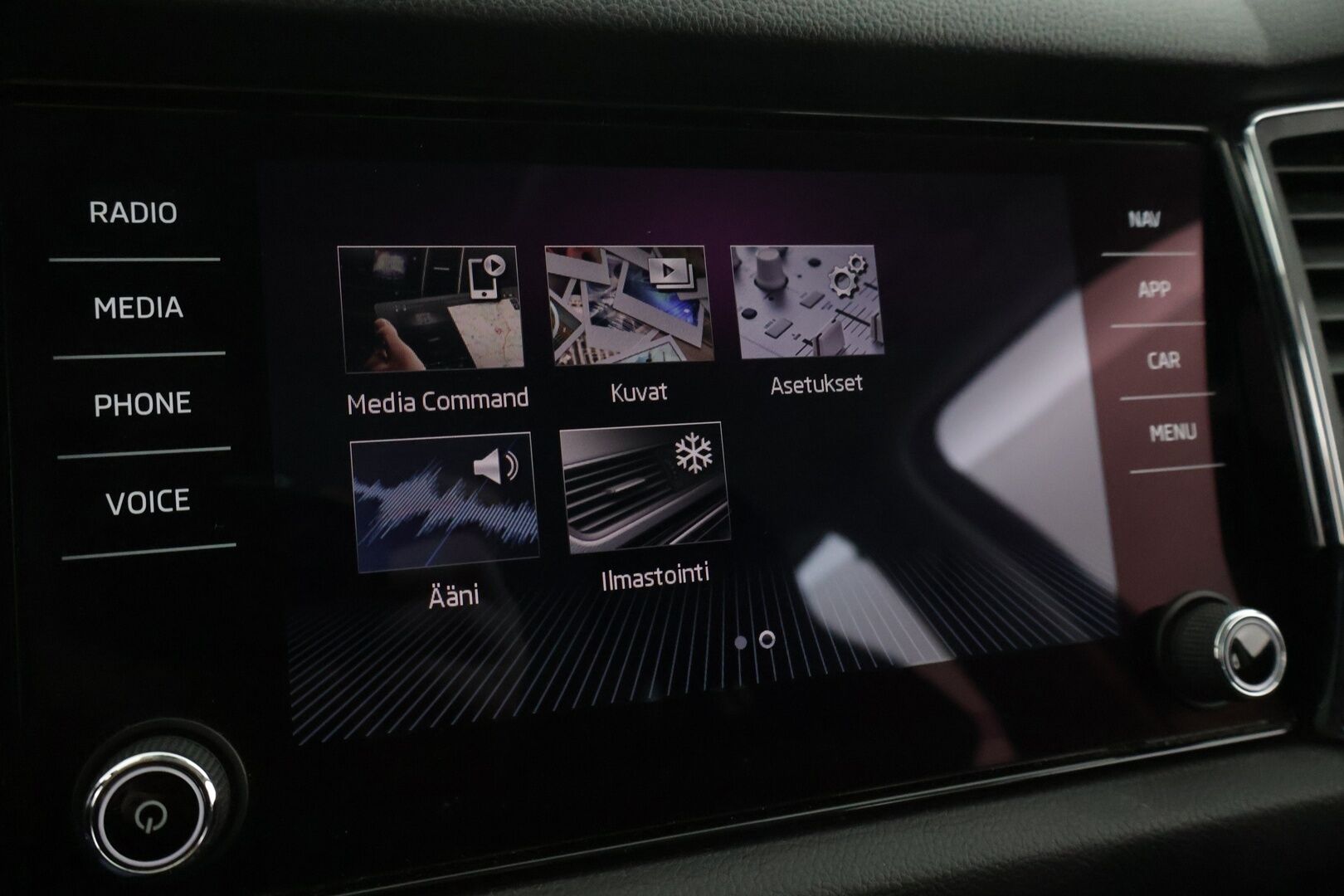 Skoda Kodiaq 2018 2,0 TDI 150 4x4 Style DSG Autom. *Webasto / Canton / Muistinahat / Adapt. Vakkari / Koukku / Tutkat* - 1-om. Suomi-auto! / 2x aluvanteet / Lämmitettävä tuulilasi