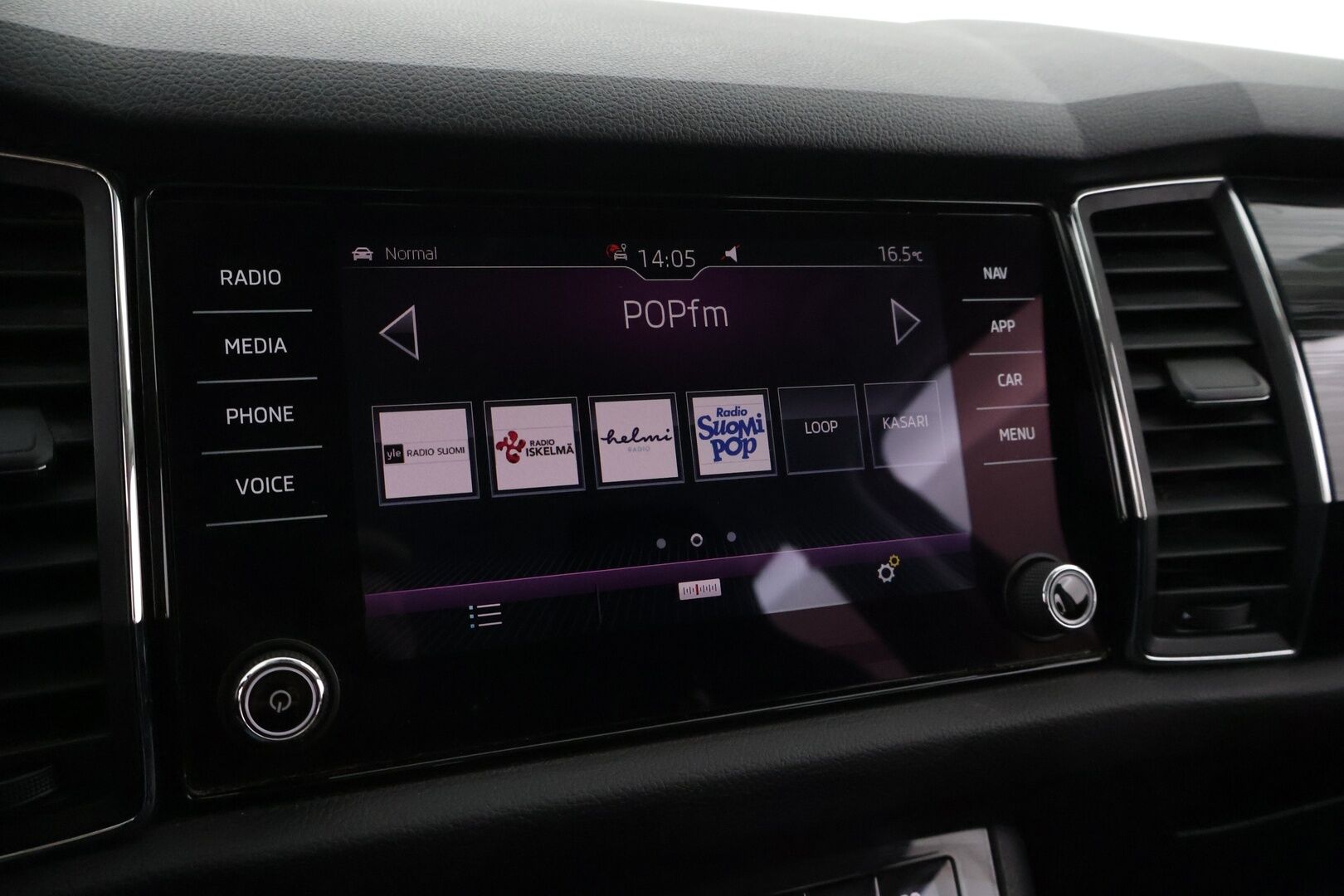 Skoda Kodiaq 2018 2,0 TDI 150 4x4 Style DSG Autom. *Webasto / Canton / Muistinahat / Adapt. Vakkari / Koukku / Tutkat* - 1-om. Suomi-auto! / 2x aluvanteet / Lämmitettävä tuulilasi