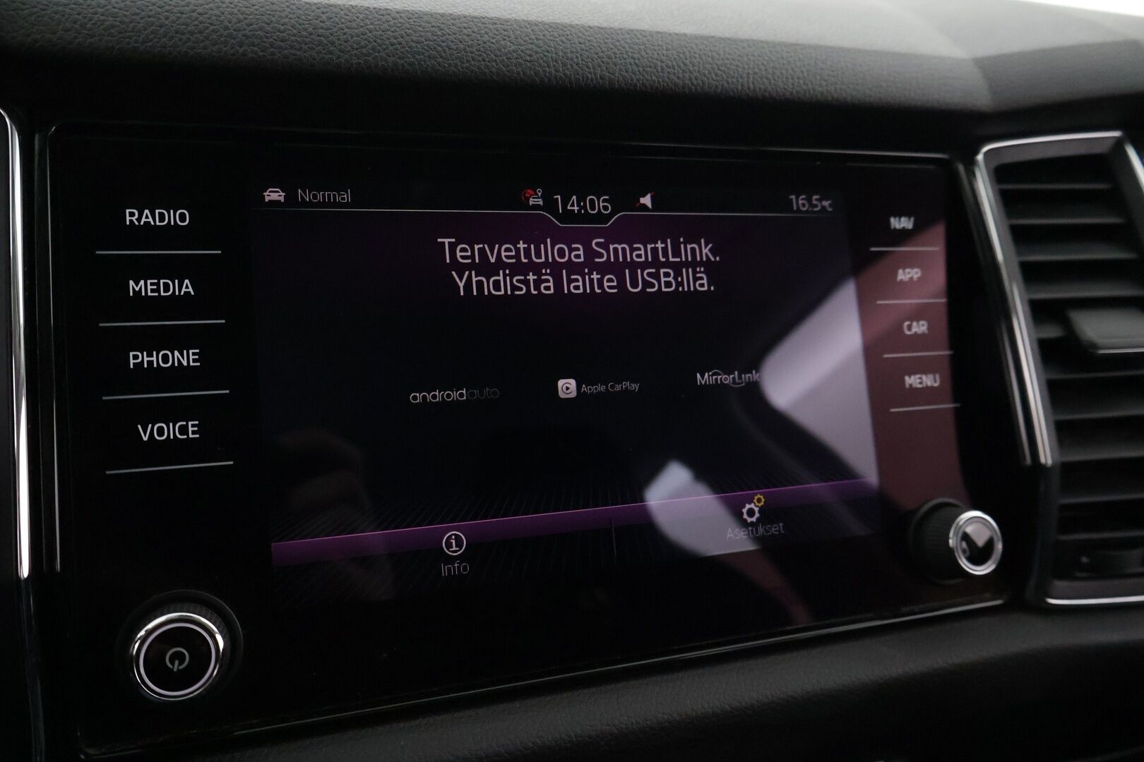 Skoda Kodiaq 2018 2,0 TDI 150 4x4 Style DSG Autom. *Webasto / Canton / Muistinahat / Adapt. Vakkari / Koukku / Tutkat* - 1-om. Suomi-auto! / 2x aluvanteet / Lämmitettävä tuulilasi