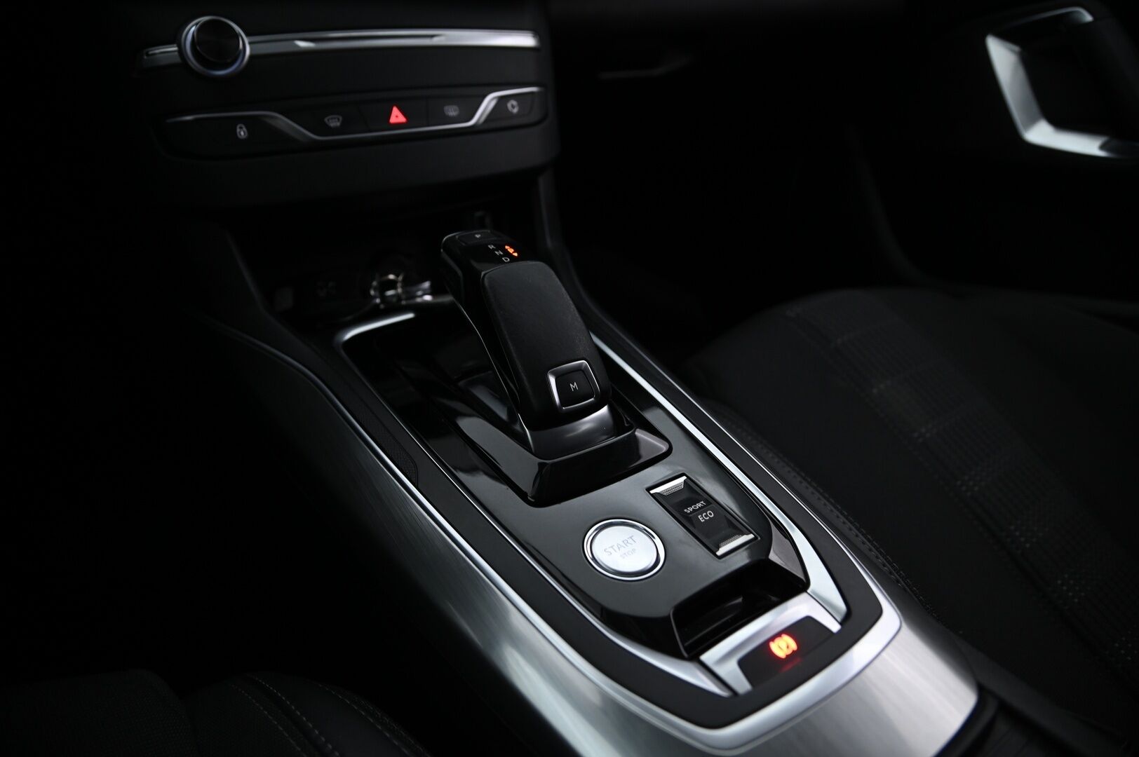 Peugeot 308 2018 SW Allure PureTech 130 EAT8-automaatti - *Vakkari / Lohko.S.Pistoke / Led / KeyLessGo / AppConnect*