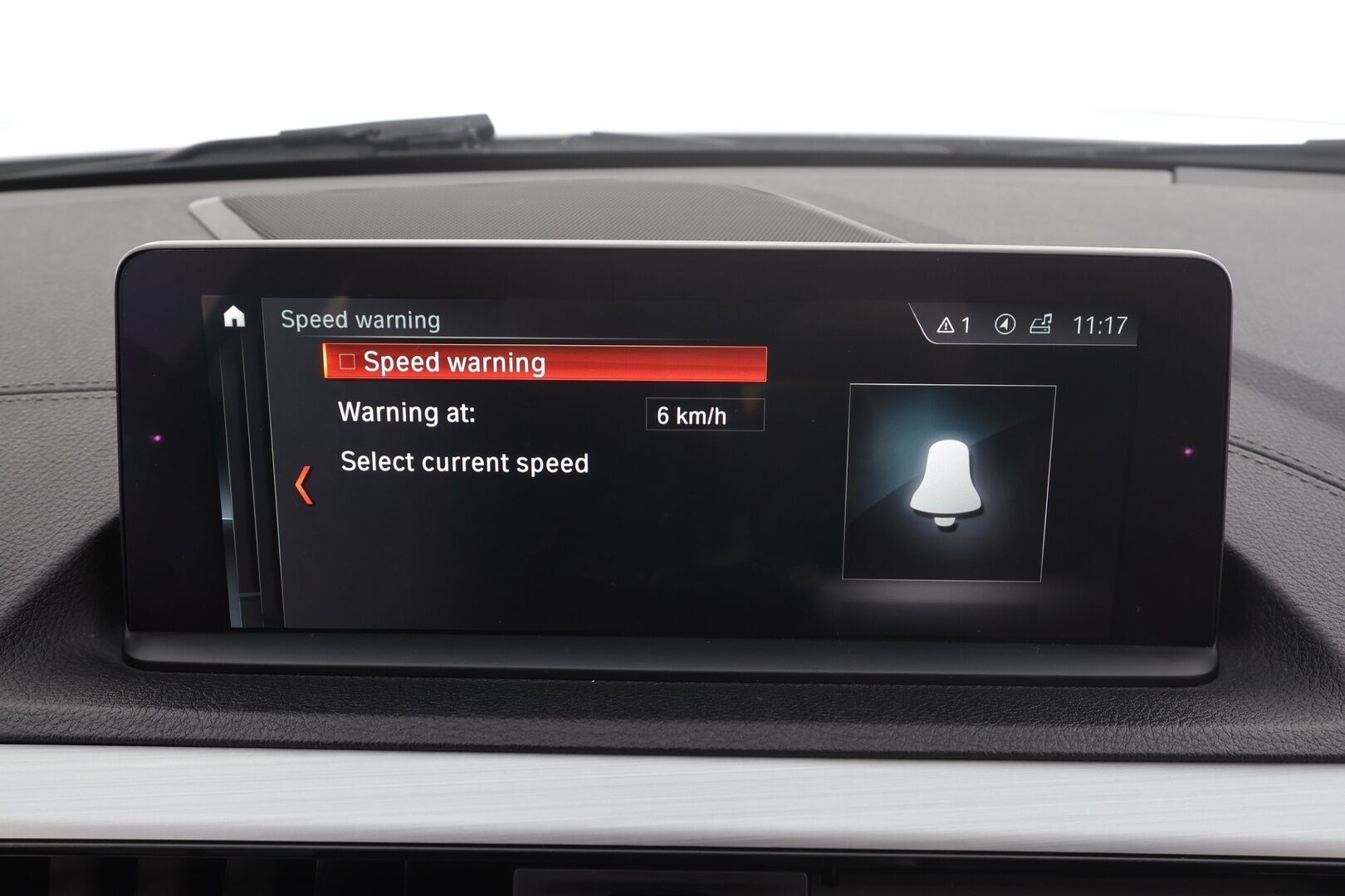 BMW 118 2018 F20 Hatchback 118d A Business M Sport * Hifi / P.tutka / Vakkari / Lohko+Sisä / LED / Navi / Sporttipenkit / Ratinlämmitin * - Kahdet renkaat aluvanteilla