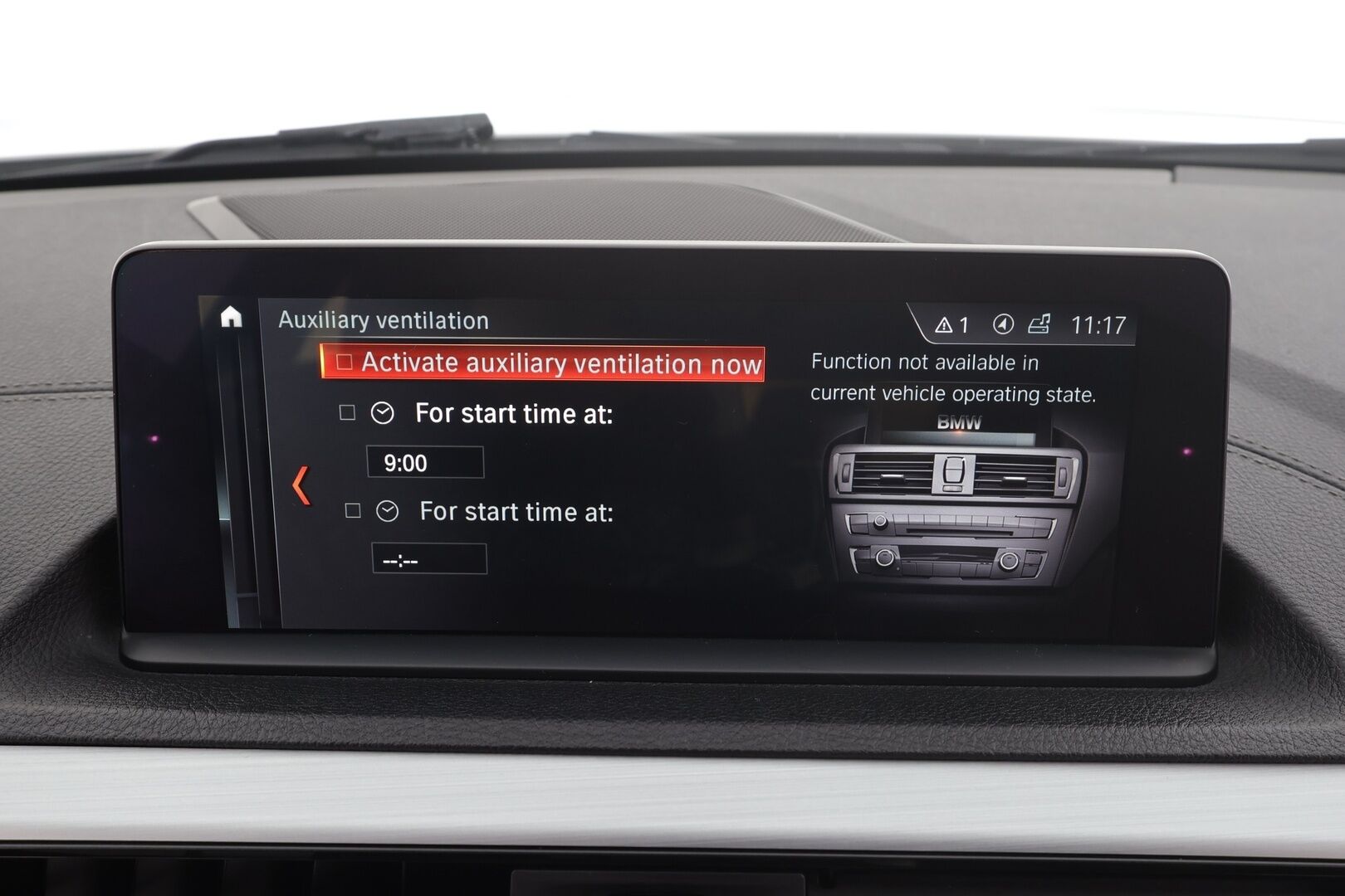 BMW 118 2018 F20 Hatchback 118d A Business M Sport * Hifi / P.tutka / Vakkari / Lohko+Sisä / LED / Navi / Sporttipenkit / Ratinlämmitin * - Kahdet renkaat aluvanteilla