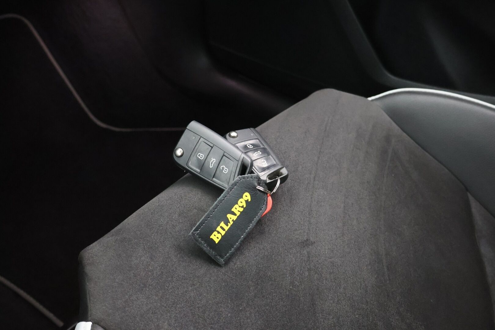 Seat Leon 2016 2,0 TSI 290 Cupra DSG - ACC | Tutkat | LED | Sporttipenkit | Lasikattoluukku | Kaukovaloautomatiikka | Huoltokirja | 2x renkaat - KORKO VAIN 3,99 %