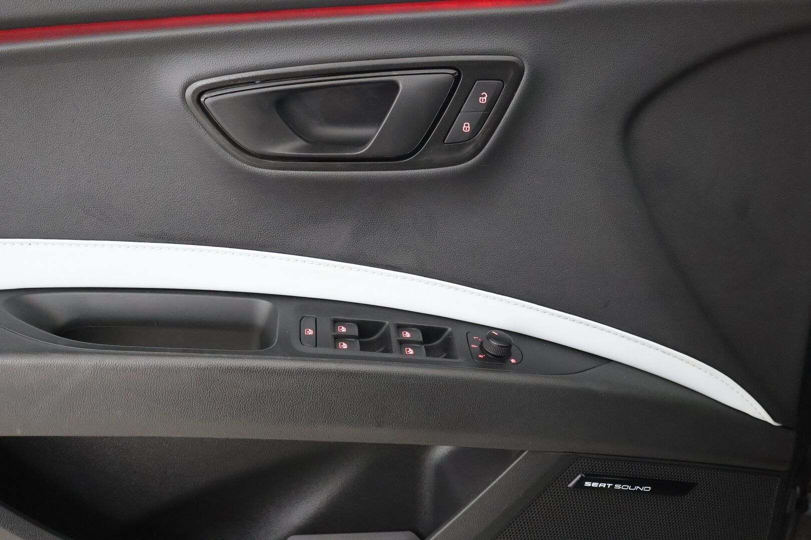 Seat Leon 2016 2,0 TSI 290 Cupra DSG - ACC | Tutkat | LED | Sporttipenkit | Lasikattoluukku | Kaukovaloautomatiikka | Huoltokirja | 2x renkaat - KORKO VAIN 3,99 %