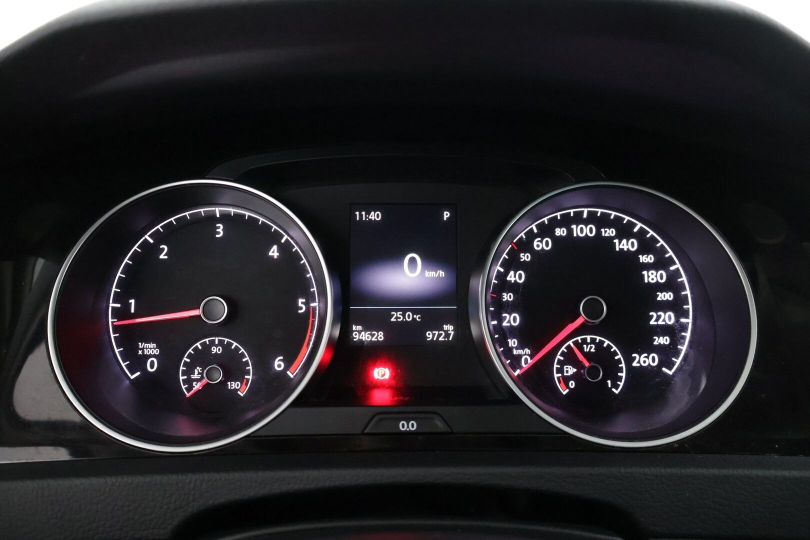 Volkswagen Golf 2017 Variant Allstar 2,0 TDI 110 kW (150 hv) DSG-automaatti * Panoraama / Koukku / Tutkat / Lohkolämmitin * - * 1-om Suomessa / Hyvin huollettu / 2x hyvät renkaat / Hihna vaihdettu *