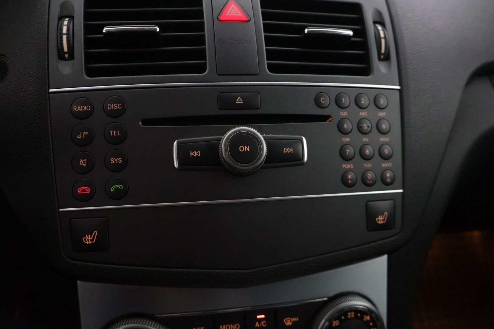 Mercedes-Benz C 2011 200 CDI BE T A Premium Business * Tutkat / Vetokoukku / Puolinahkapenkit * - * Hyvin pidetty / Kahdet hyvät renkaat / Lohkolämmitin *