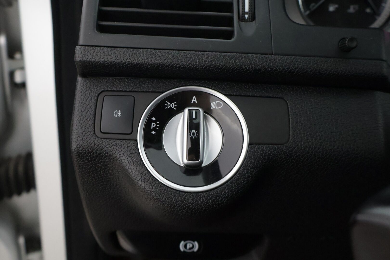 Mercedes-Benz C 2011 200 CDI BE T A Premium Business * Tutkat / Vetokoukku / Puolinahkapenkit * - * Hyvin pidetty / Kahdet hyvät renkaat / Lohkolämmitin *