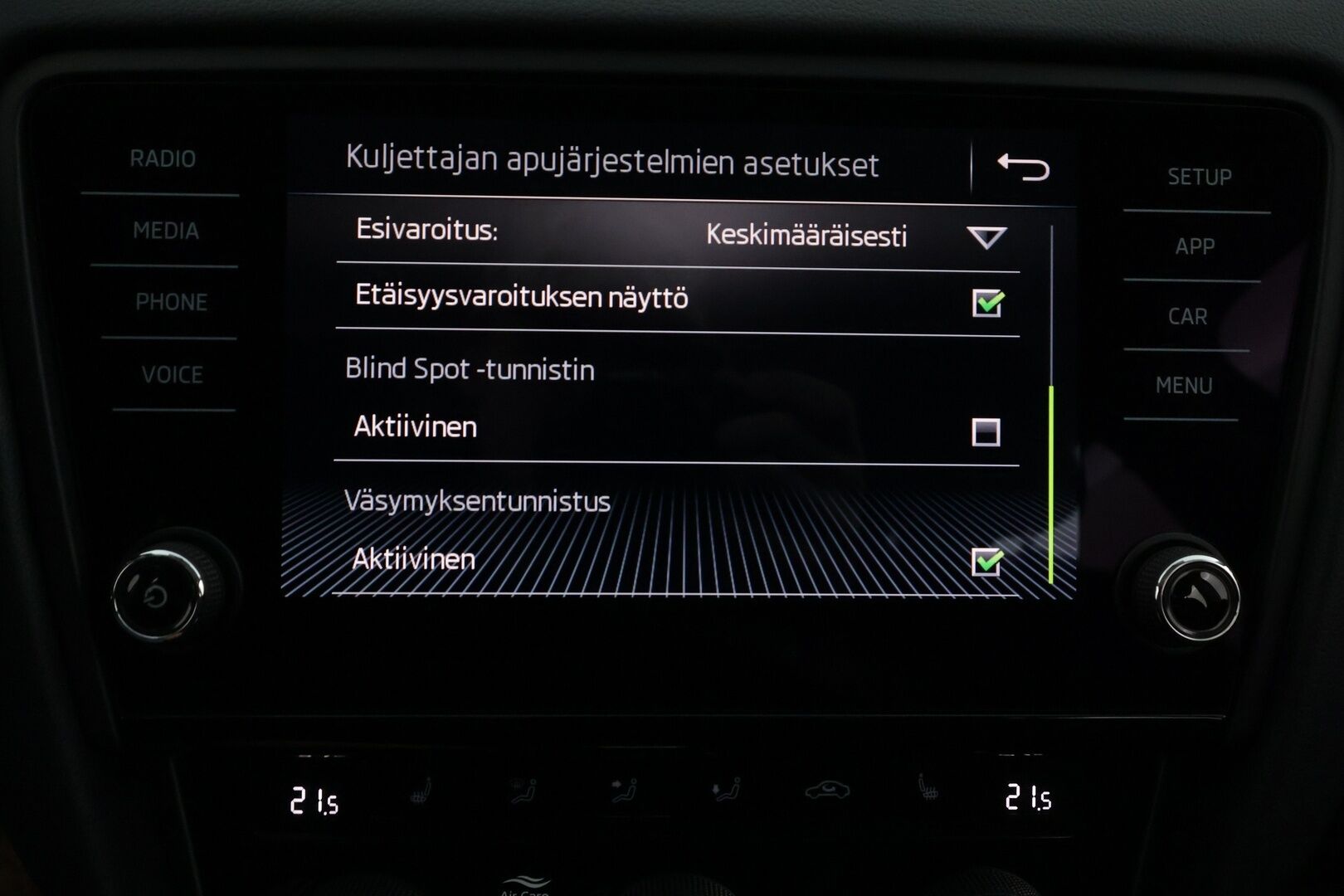 Skoda Octavia 2018 Combi 2,0 TDI 184 4x4 Scout DSG Autom. - | ACC | Webasto | Koukku | LED | P.kamera | Ratinlämmitys | 1.Om Suomi-auto | Kahdet Renkaat | Merkkihuollettu |