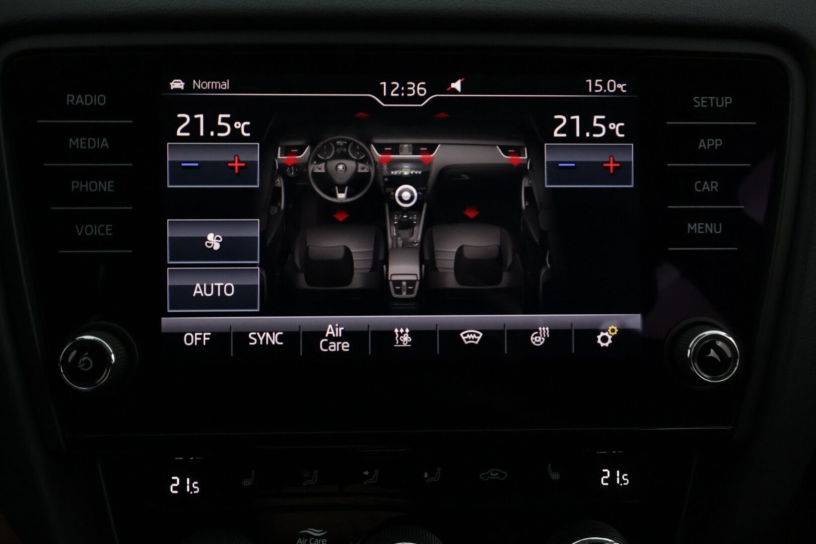 Skoda Octavia 2018 Combi 2,0 TDI 184 4x4 Scout DSG Autom. - | ACC | Webasto | Koukku | LED | P.kamera | Ratinlämmitys | 1.Om Suomi-auto | Kahdet Renkaat | Merkkihuollettu |