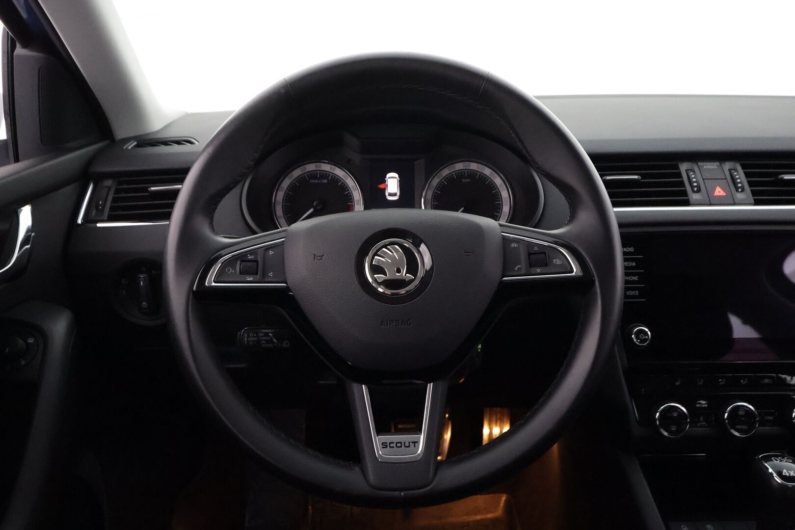 Skoda Octavia 2018 Combi 2,0 TDI 184 4x4 Scout DSG Autom. - | ACC | Webasto | Koukku | LED | P.kamera | Ratinlämmitys | 1.Om Suomi-auto | Kahdet Renkaat | Merkkihuollettu |