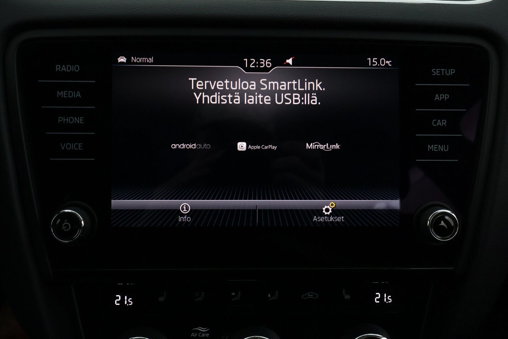 Skoda Octavia 2018 Combi 2,0 TDI 184 4x4 Scout DSG Autom. - | ACC | Webasto | Koukku | LED | P.kamera | Ratinlämmitys | 1.Om Suomi-auto | Kahdet Renkaat | Merkkihuollettu |