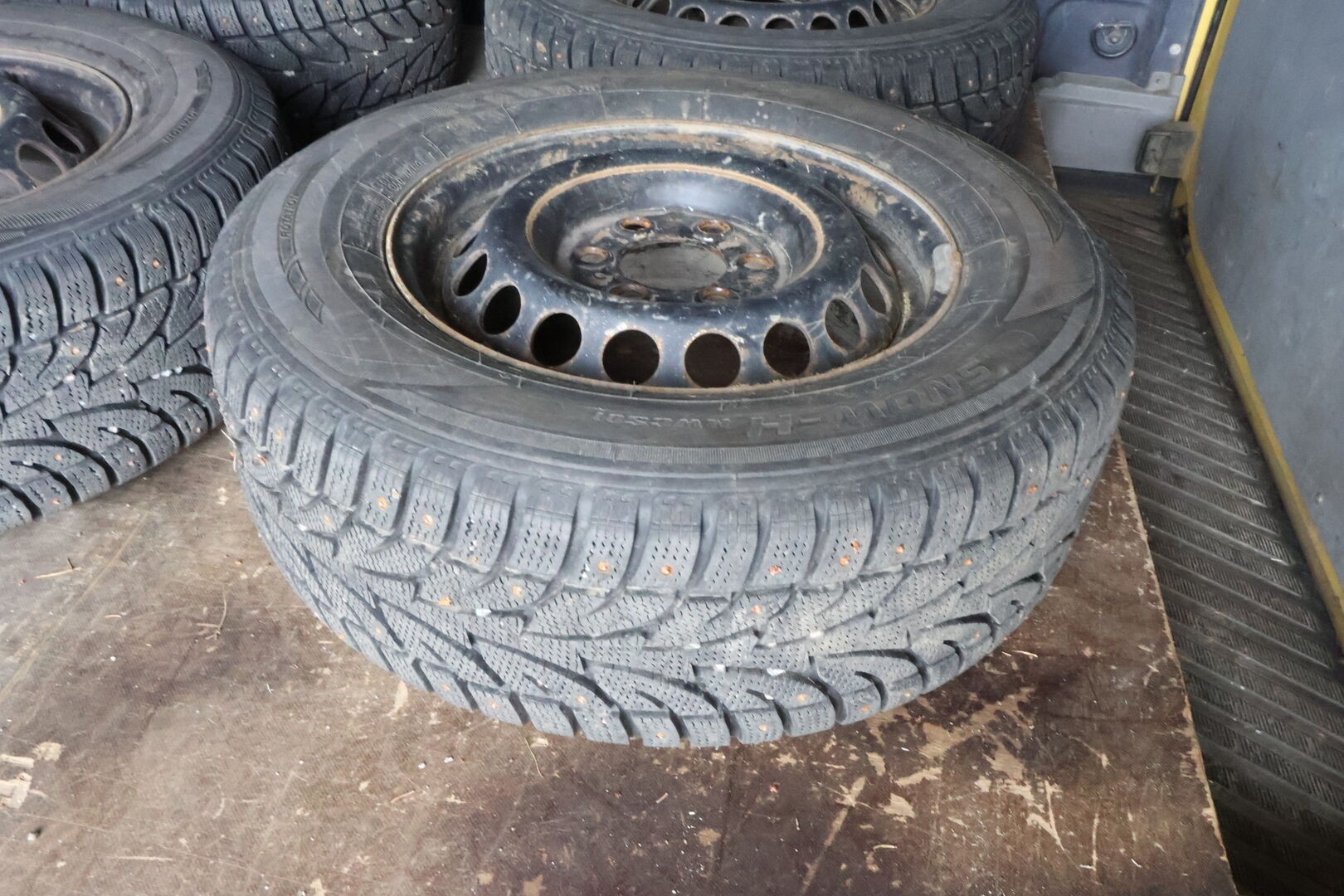 Mercedes-Benz Sprinter 2007 313 CDI Kasten Kevyt kuorma-auto - Järkimetrit! / Webasto / Vetokoukku / Hyvät renkaat!