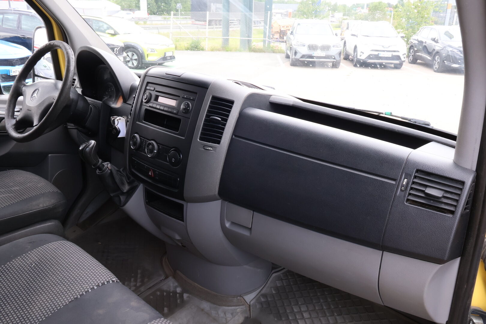 Mercedes-Benz Sprinter 2007 313 CDI Kasten Kevyt kuorma-auto - Järkimetrit! / Webasto / Vetokoukku / Hyvät renkaat!