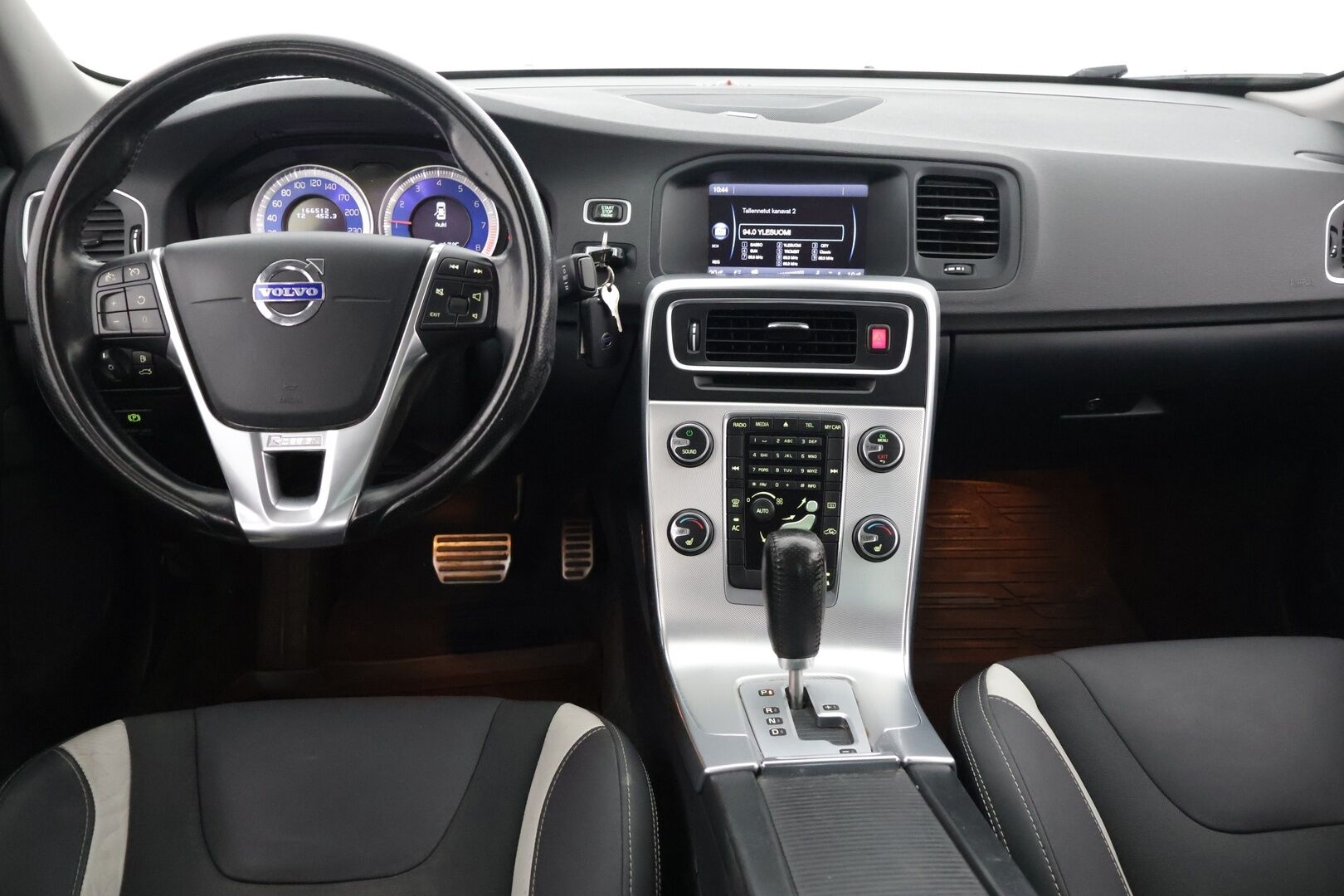 Volvo S60 2012 T4F R-Design Business aut *Lohko / Koukku / Suomi-auto* - 2x Renkaat ja vanteet!