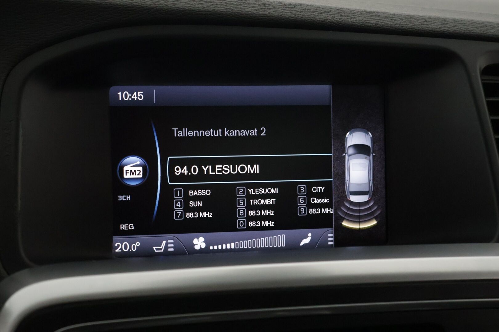 Volvo S60 2012 T4F R-Design Business aut * Vetokoukku / Parkkitutka taakse / Lohko + sisä * - 13v sama omistaja / Lähes uudet nastat / Etanoli mahdollisuus! *