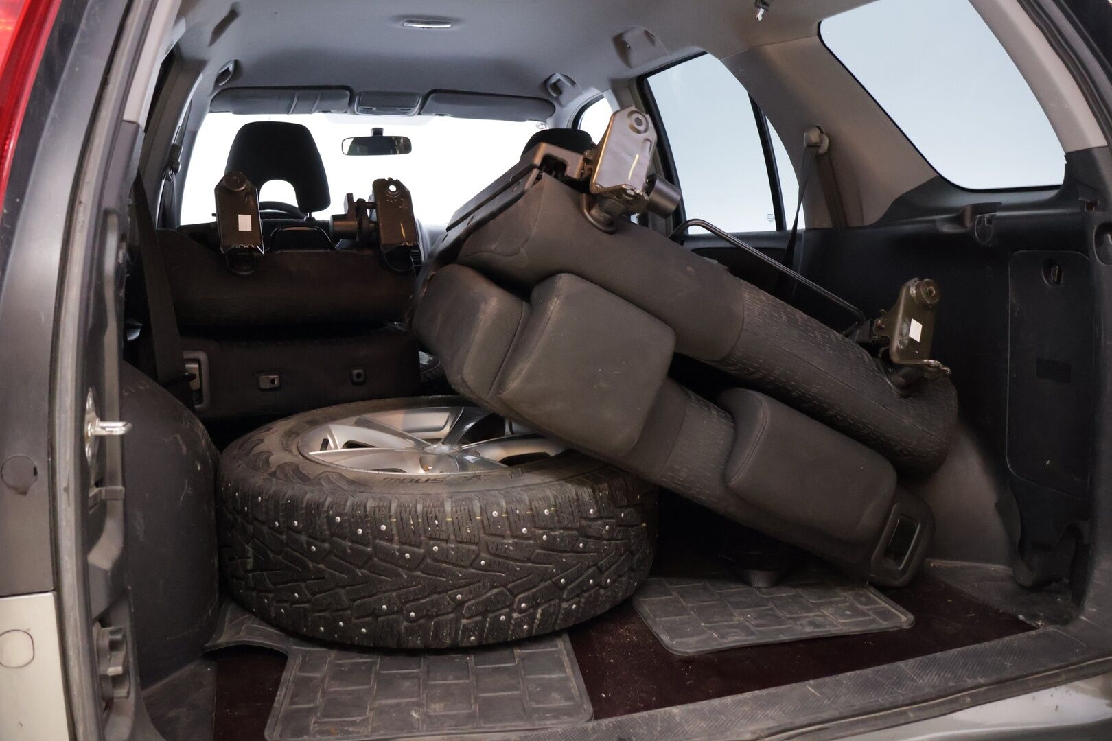 Honda CR-V 2006 2.2 i-CTDI 4WD - Myydään vain yrityksille - – Tämä auto myydään YritysOutlet -valikoimasta vain yritykselle