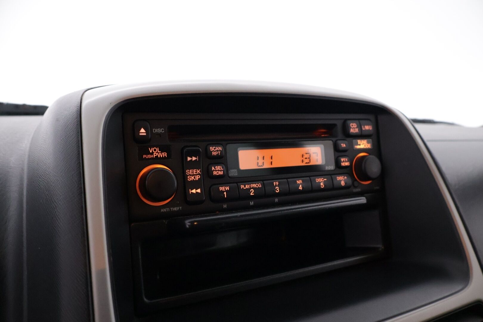 Honda CR-V 2006 2.2 i-CTDI 4WD - Myydään vain yrityksille - – Tämä auto myydään YritysOutlet -valikoimasta vain yritykselle