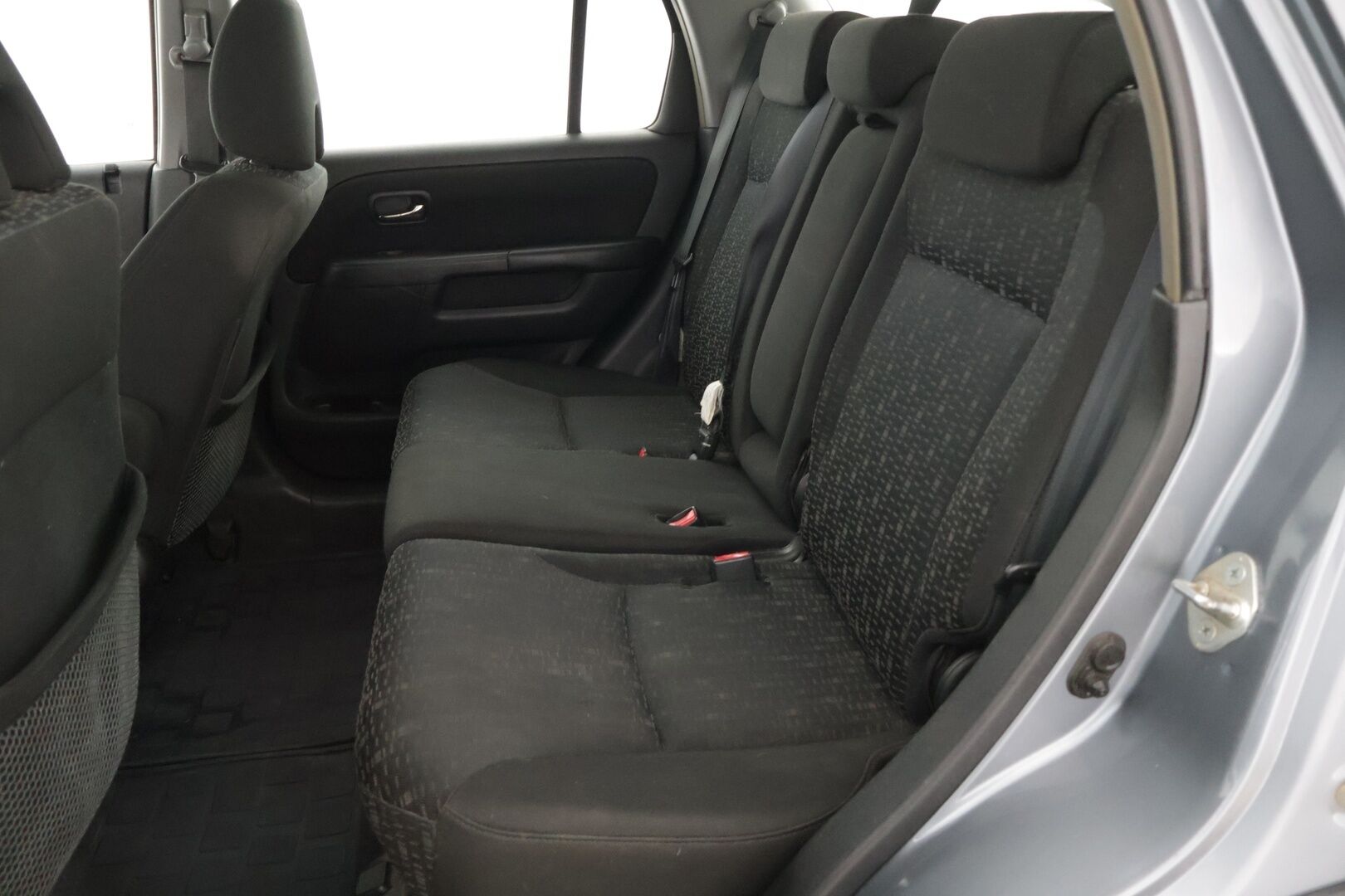 Honda CR-V 2005 MPV AUTOMATIC *MYYDÄÄN HUUTOKAUPAT.COM*