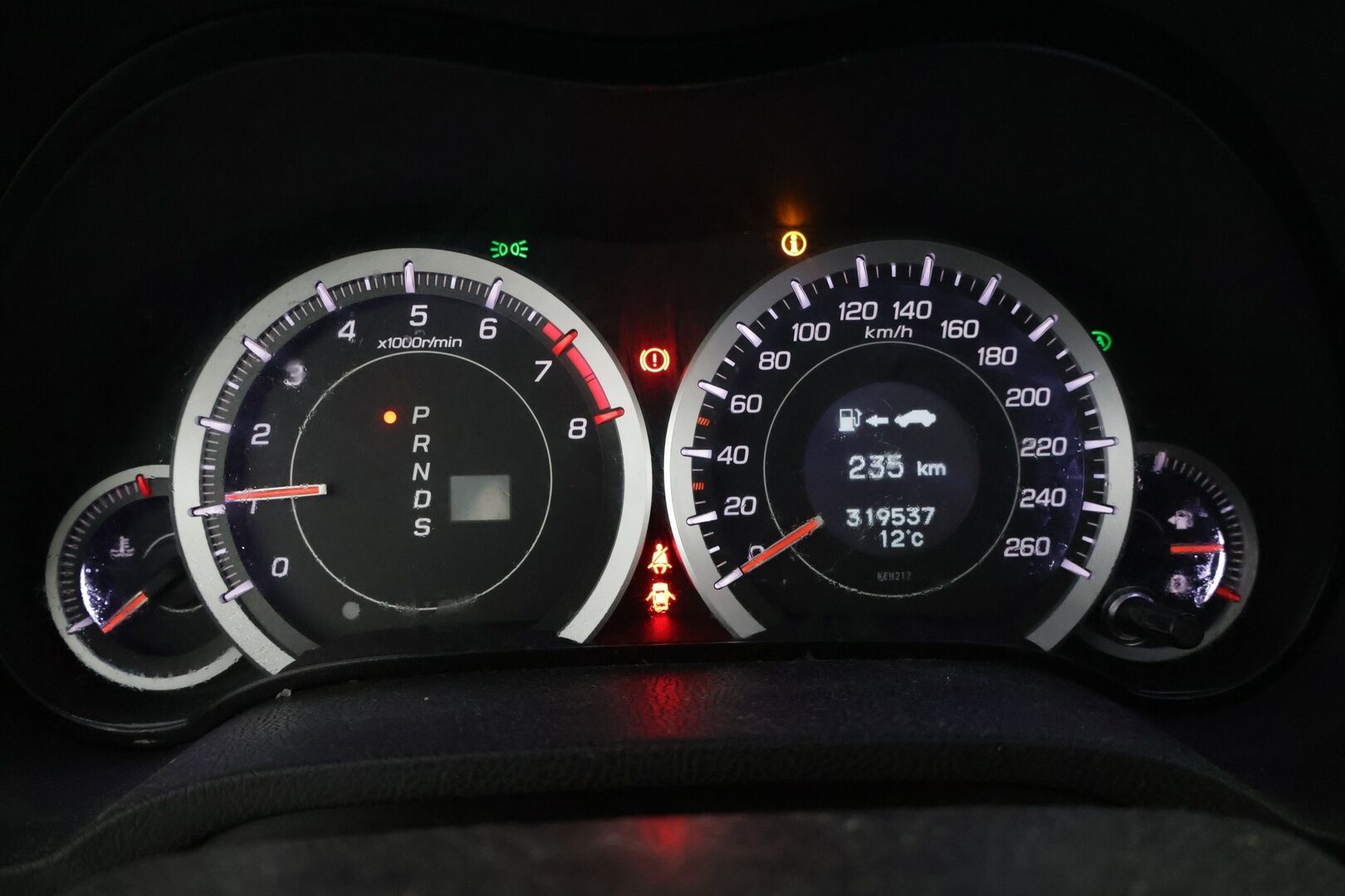 Honda Accord 2012 Tourer 2,0 Executive - YritysOutlet - Myydään vain yrityksille ** Lohko / Koukku / Nahat / Muistipenkki / Kattoluukku ** - - YritysOutlet - Myydään vain yrityksille ** 2x Renkaat vanteineen / Hyvät huollot! **