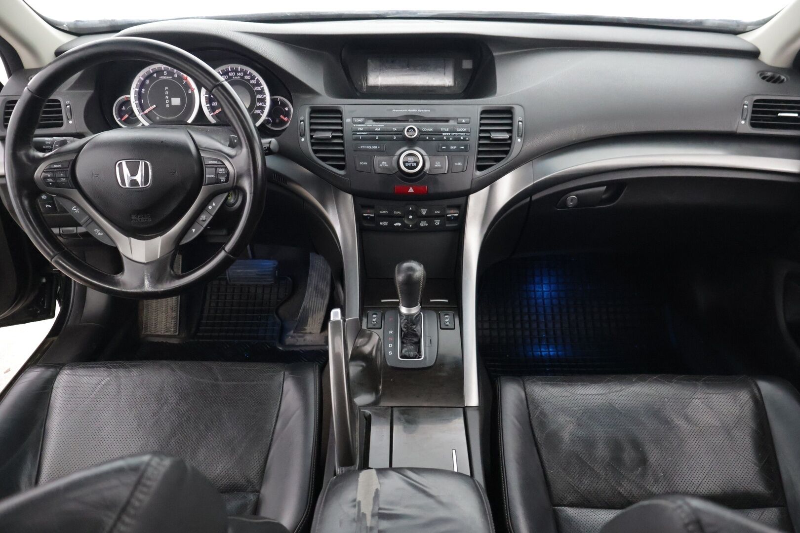 Honda Accord 2012 Tourer 2,0 Executive - YritysOutlet - Myydään vain yrityksille ** Lohko / Koukku / Nahat / Muistipenkki / Kattoluukku ** - - YritysOutlet - Myydään vain yrityksille ** 2x Renkaat vanteineen / Hyvät huollot! **