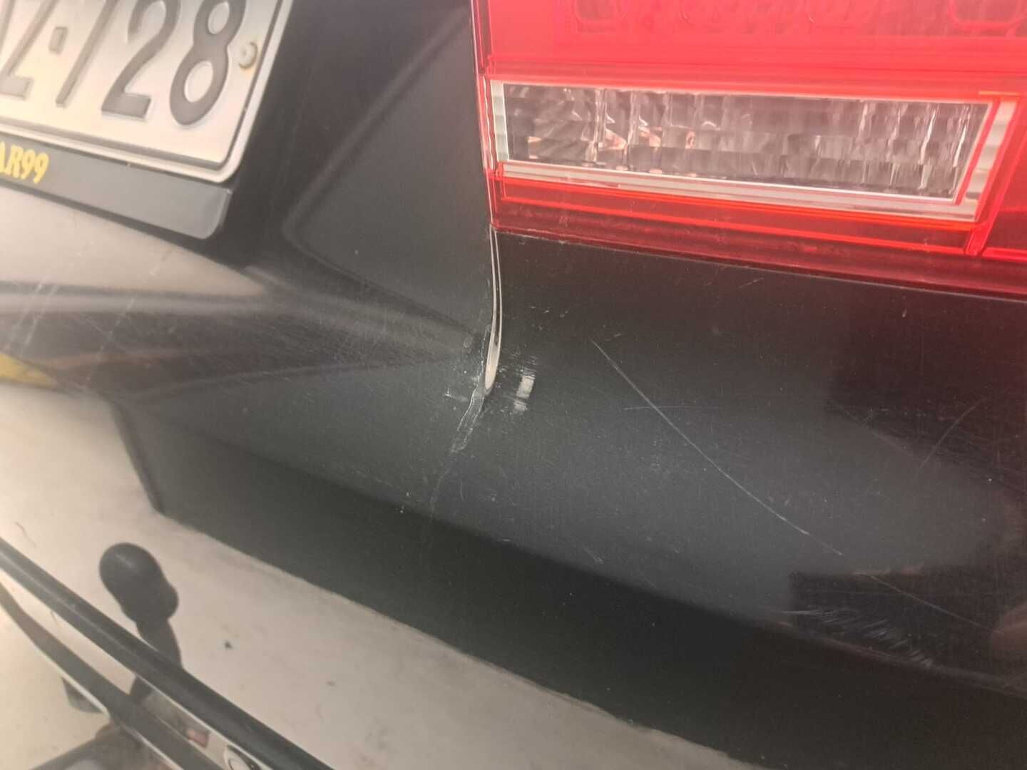 Honda Accord 2012 Tourer 2,0 Executive - YritysOutlet - Myydään vain yrityksille ** Lohko / Koukku / Nahat / Muistipenkki / Kattoluukku ** - - YritysOutlet - Myydään vain yrityksille ** 2x Renkaat vanteineen / Hyvät huollot! **