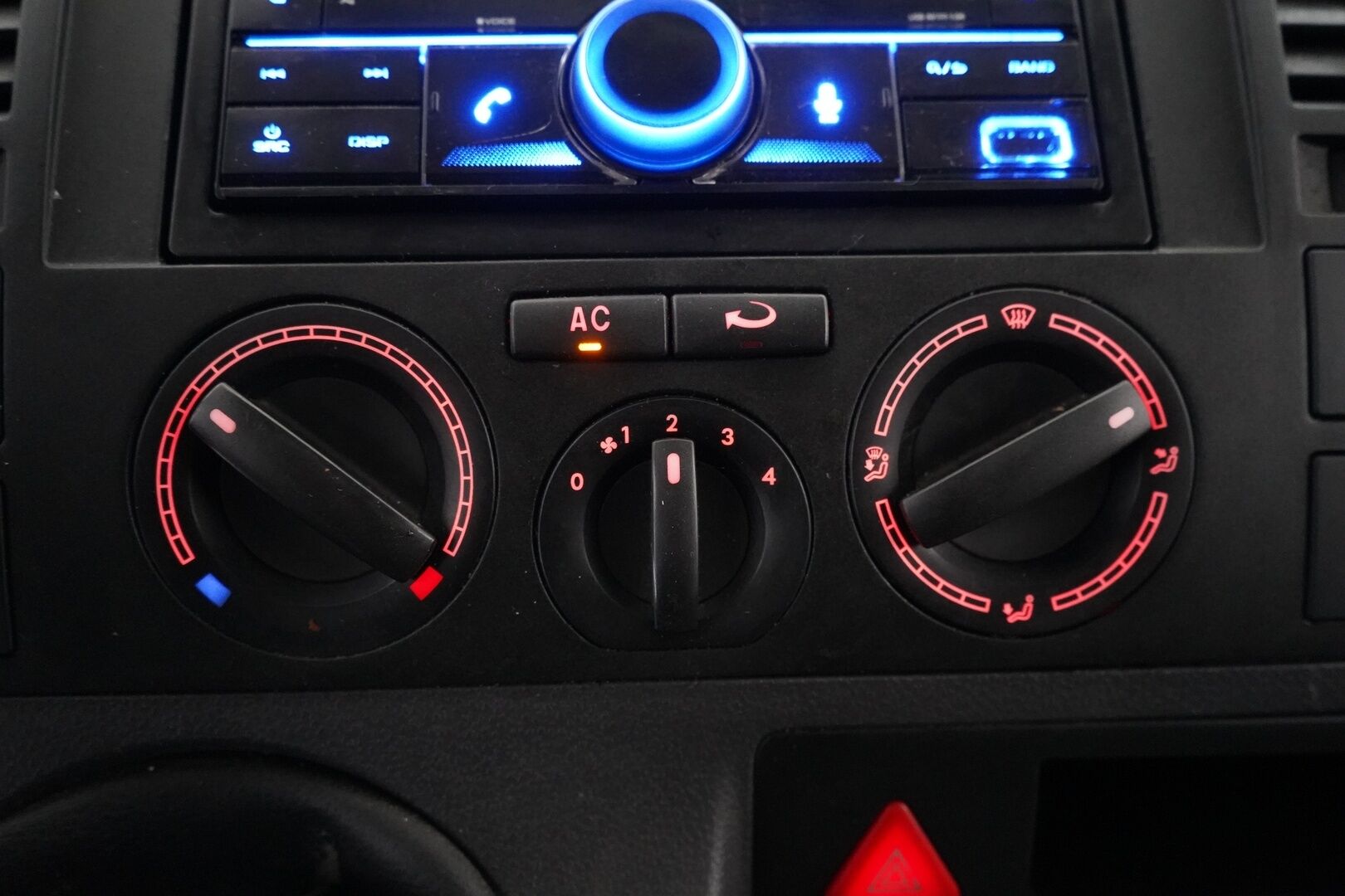 Volkswagen Transporter 2005 MYYDÄÄN HUUTOKAUPAT.COM - MYYDÄÄN HUUTOKAUPAT.COM