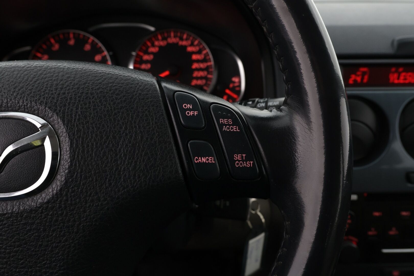 Mazda 6 2006 ** YritysOutlet - Myydään vain yrityksille ** - Suomi-auto / Pitkä leima