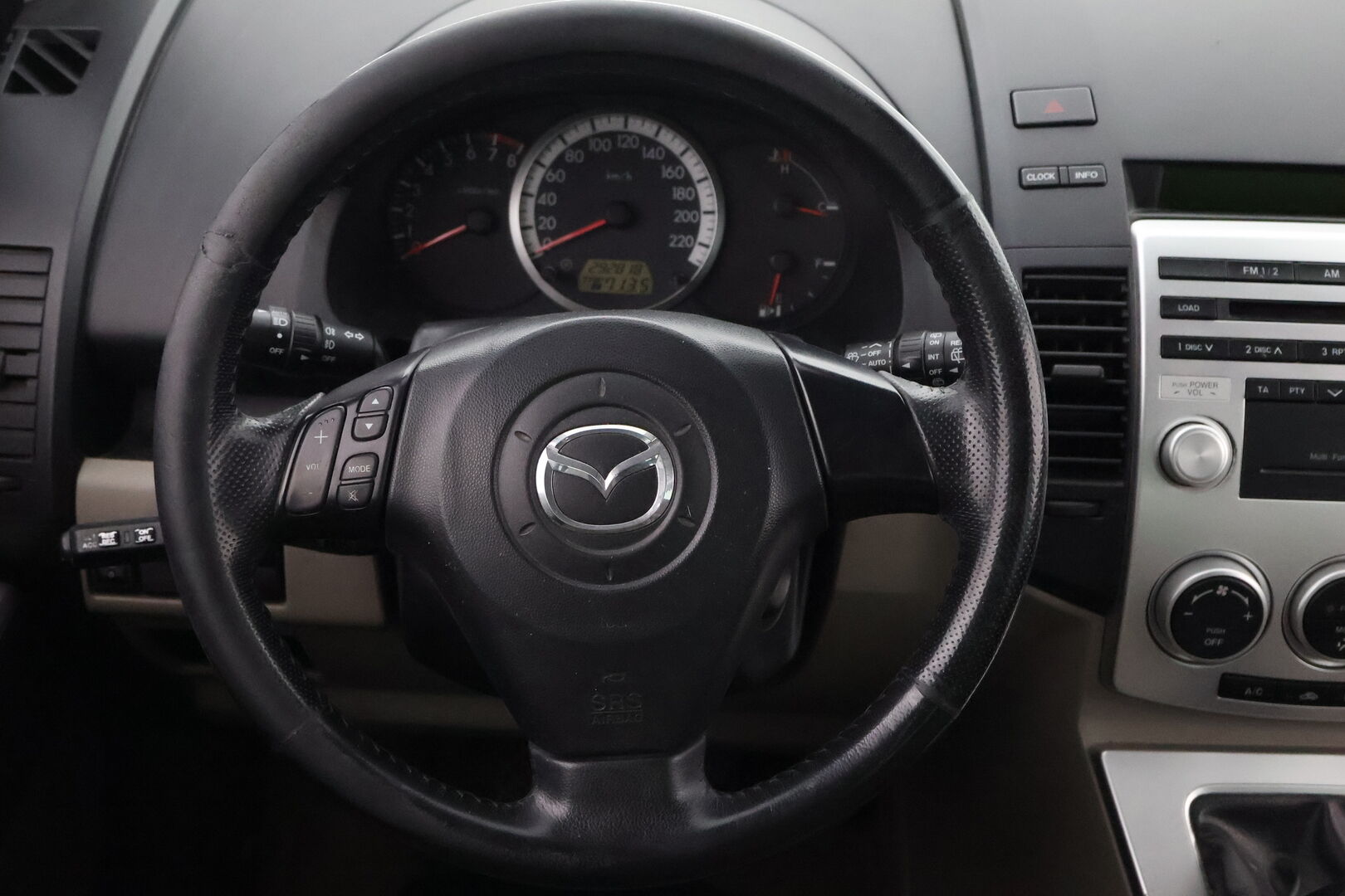 Mazda 5 2006 MYYDÄÄN HUUTOKAUPAT.COM!