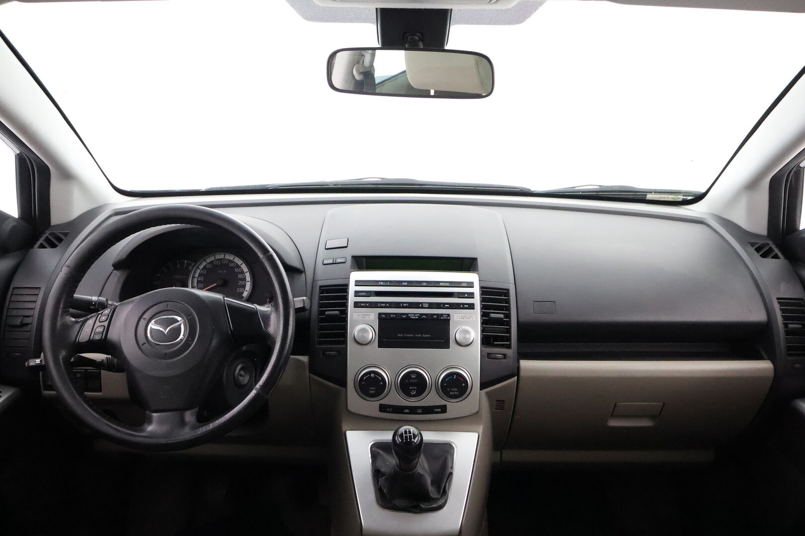 Mazda 5 2006 MYYDÄÄN HUUTOKAUPAT.COM!