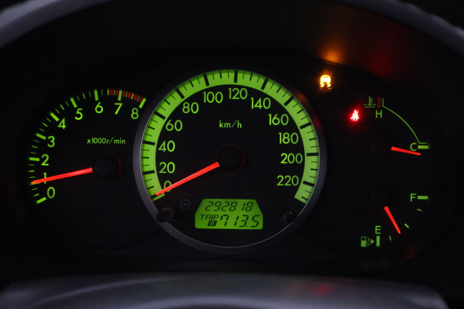 Mazda 5 2006 MYYDÄÄN HUUTOKAUPAT.COM!