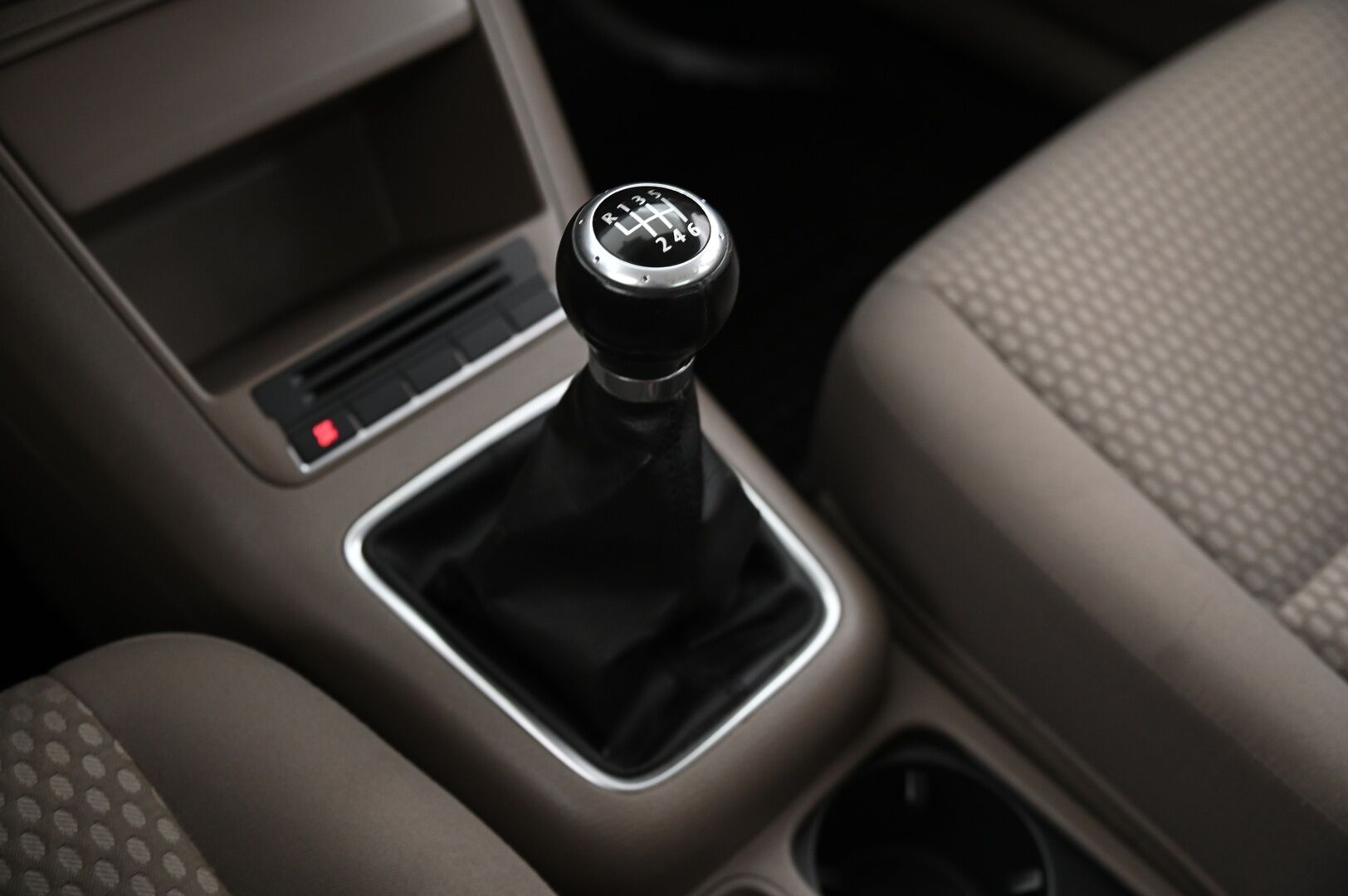 Volkswagen Tiguan 2008 Trend & Fun 2,0 TDI 103 kW 4MOTION *Koukku / Nelikko / Vakkari* *Yritysoutlet - Myydään vain yrityksille - * Tämä auto myydään YritysOutlet -valikoimasta vain yritykselle