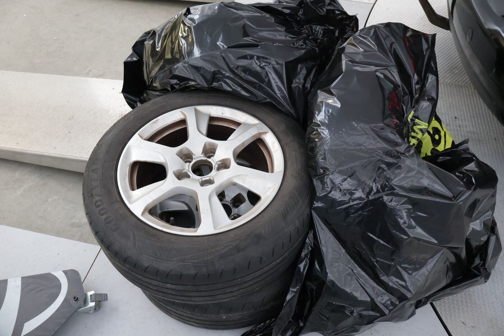 Audi A4 2011 Avant 2,0 TDI e DPF Start-Stop Business Plus*YritysOutlet - Myydään vain yrityksille* - *YritysOutlet - Myydään vain yrityksille*