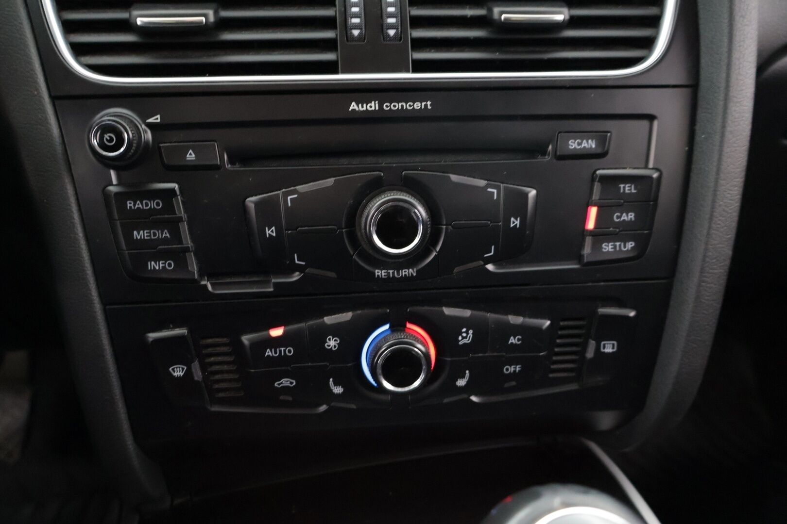 Audi A4 2011 Avant 2,0 TDI e DPF Start-Stop Business Plus*YritysOutlet - Myydään vain yrityksille* - *YritysOutlet - Myydään vain yrityksille*