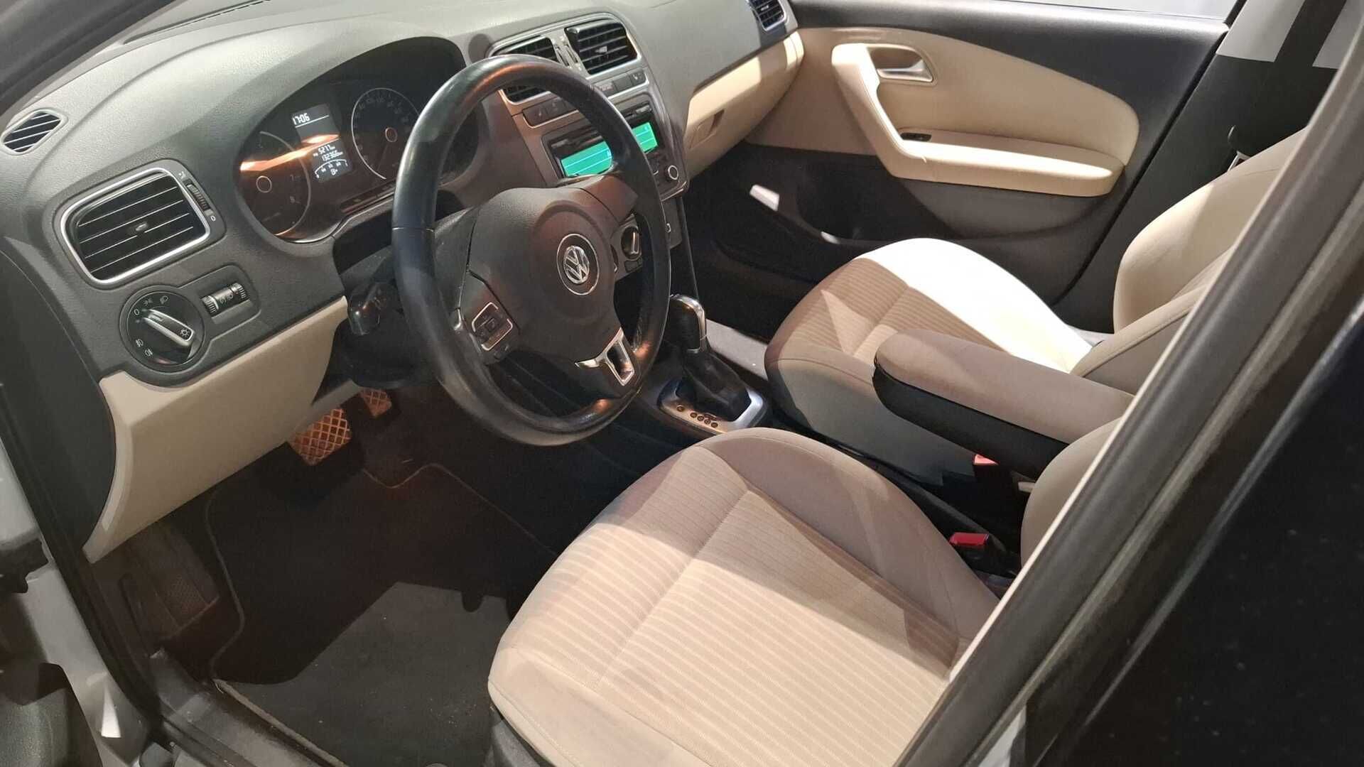 Volkswagen Polo 2012 Highline 1,2 TSI 77 kW (105 hv) DSG-automaatti 4-ovinen - Ilmastointi / Lohko+sisä / 2x-Renkaat / Juuri saapunut Tampereelle!