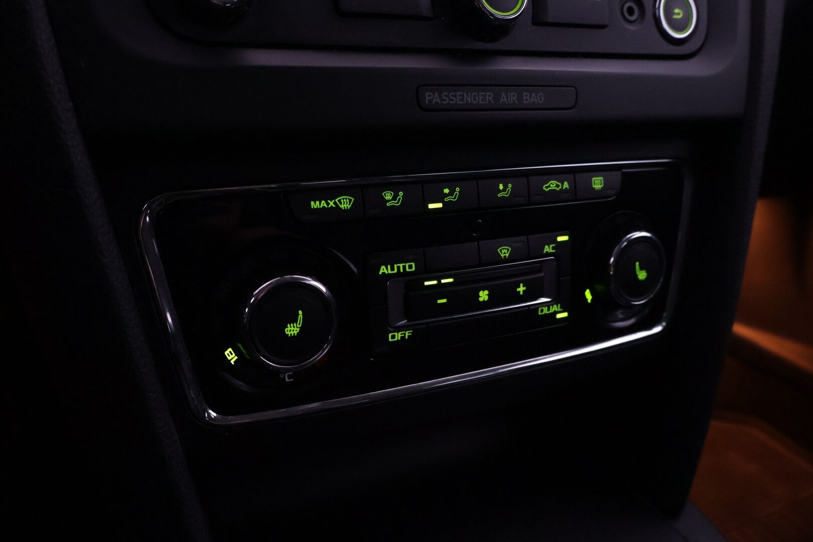 Skoda Superb 2012 Combi 1,8 TSI Comfort Business DSG Autom. Myydään Huutokaupat.com - Myydään Huutokaupat.com