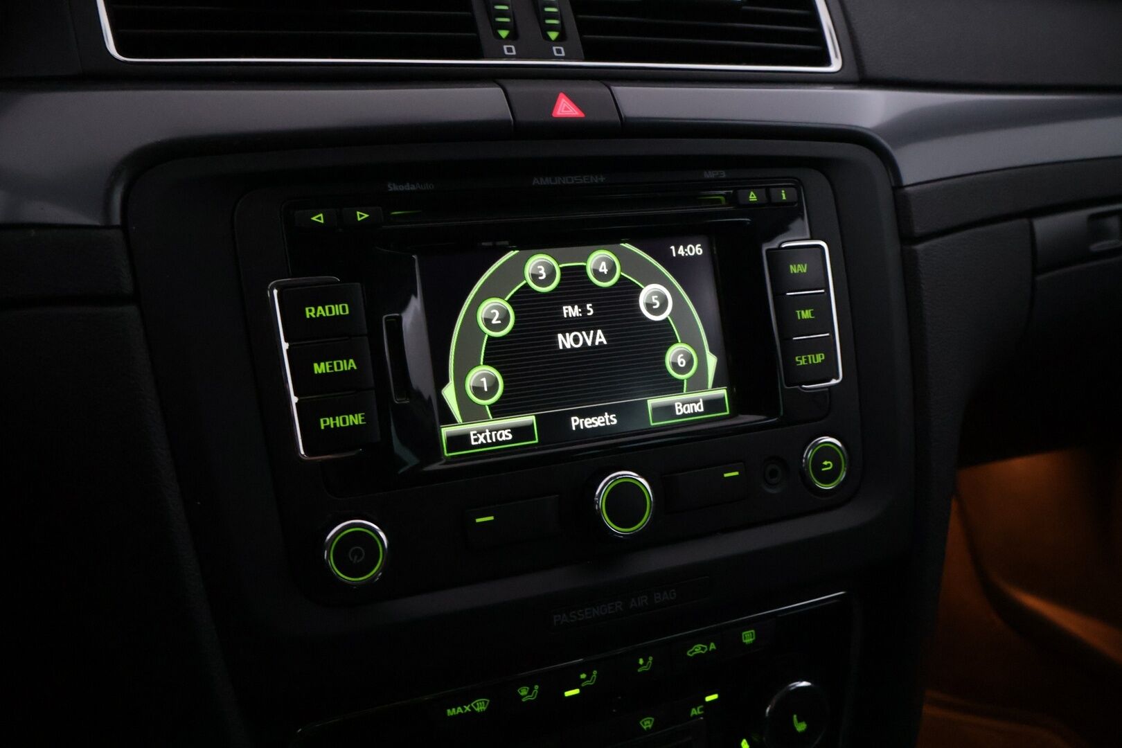 Skoda Superb 2012 Combi 1,8 TSI Comfort Business DSG Autom. Myydään Huutokaupat.com - Myydään Huutokaupat.com