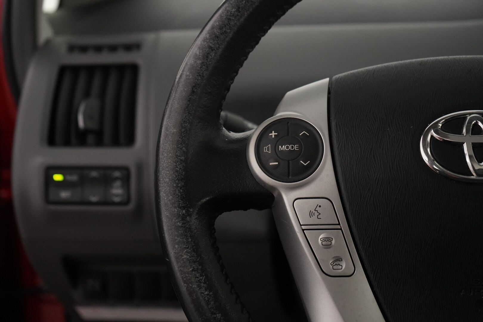 Toyota Prius+ 2012 Linea Sol 7p *Lohko / HUD / Kamera / Panorama / Vakkari* - KATSO TÄYSIN POIKKEUKSELLINEN HINTA! / Suomi-auto / Uusi tuulilasi / Säännölliset huollot / 2x renkaat sekä vanteet / Viimeisin huolto 10.2025