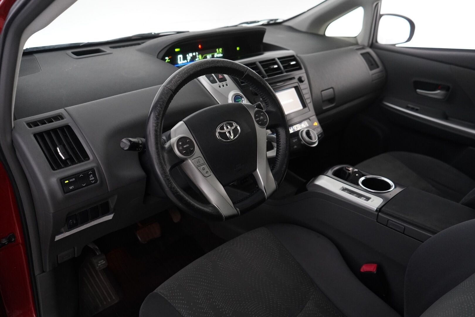 Toyota Prius+ 2012 Linea Sol 7p *Lohko / HUD / Kamera / Panorama / Vakkari* - KATSO TÄYSIN POIKKEUKSELLINEN HINTA! / Suomi-auto / Uusi tuulilasi / Säännölliset huollot / 2x renkaat sekä vanteet / Viimeisin huolto 10.2025