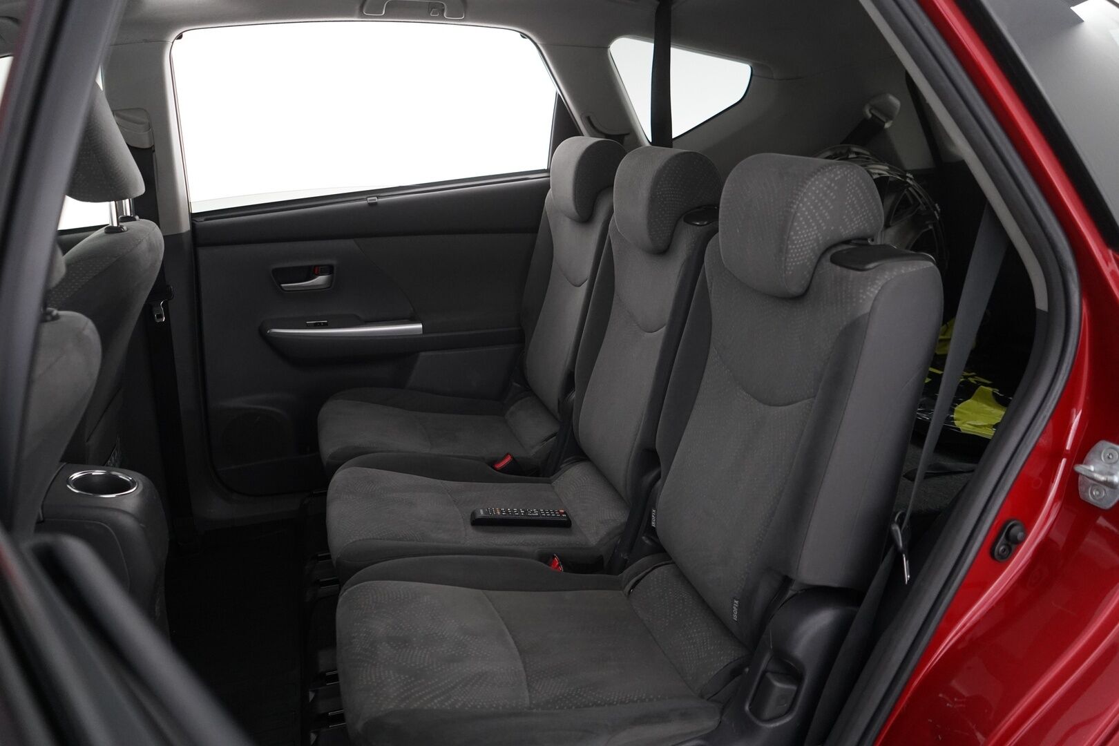 Toyota Prius+ 2012 Linea Sol 7p *Lohko / HUD / Kamera / Panorama / Vakkari* - Suomi-auto / Uusi tuulilasi / Säännölliset huollot / 2x renkaat sekä vanteet / Viimeisin huolto 10.2025 / Seuraava katsastus 24.8.2026