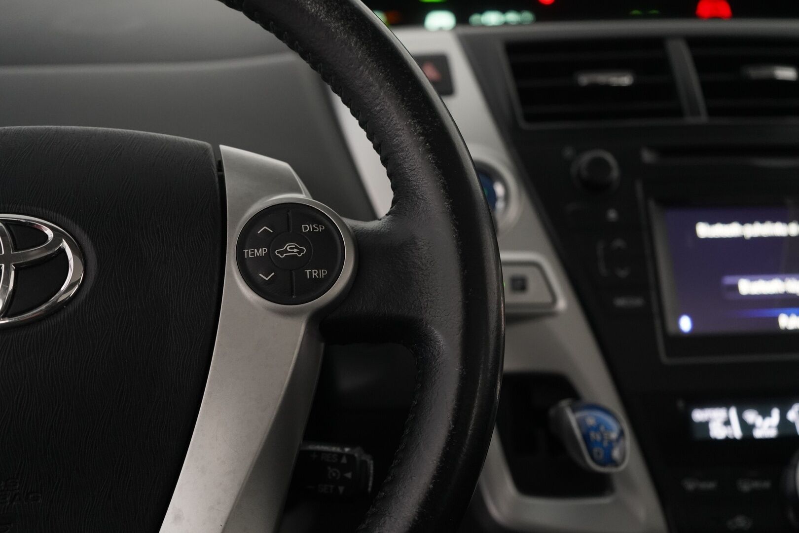 Toyota Prius+ 2012 Linea Sol 7p *Lohko / HUD / Kamera / Panorama / Vakkari* - Suomi-auto / Uusi tuulilasi / Säännölliset huollot / 2x renkaat sekä vanteet / Viimeisin huolto 10.2025 / Seuraava katsastus 24.8.2026