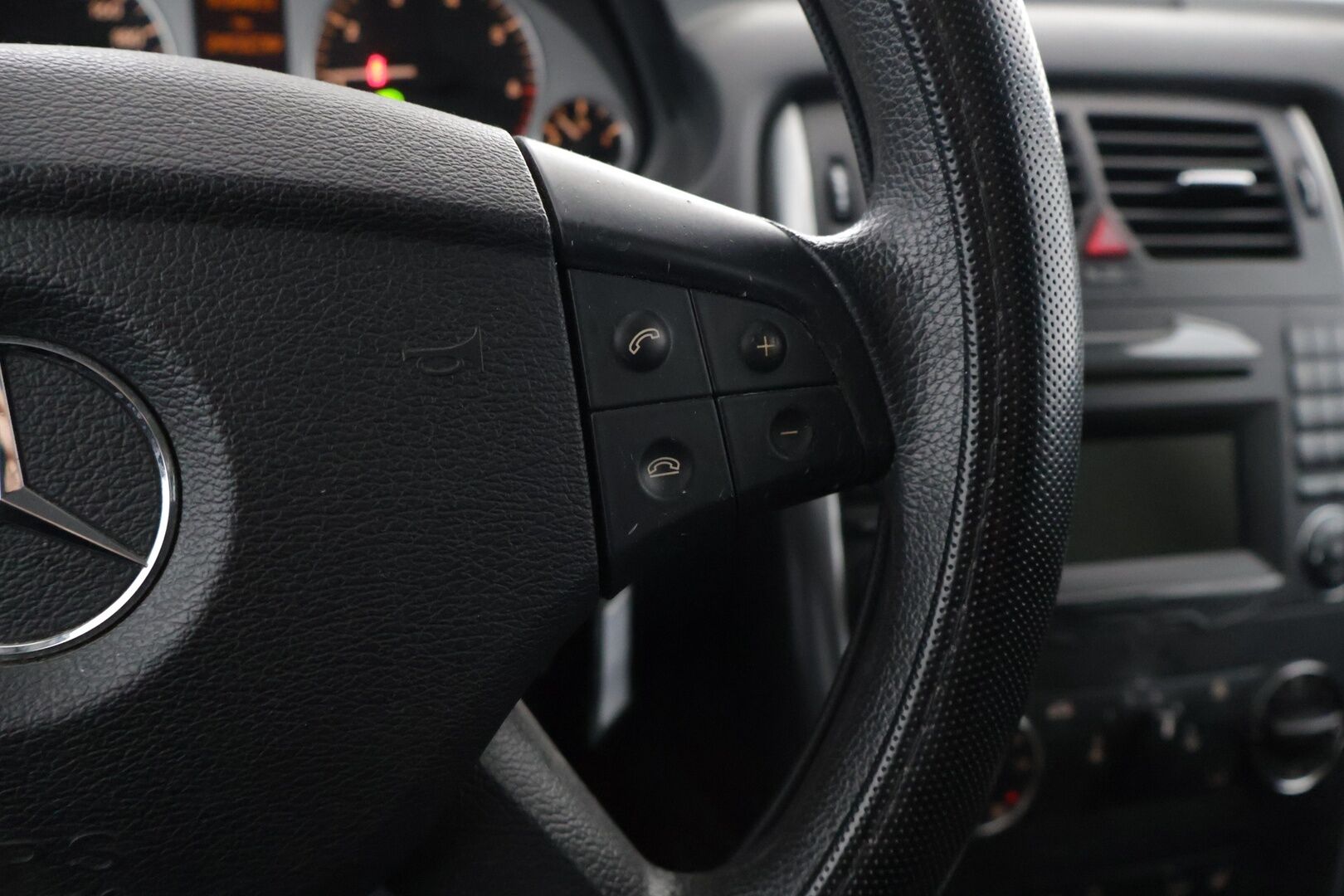 Mercedes-Benz B 2010 180 BE Business - Juuri saapunut | Lohkolämmitin | Vakkari | Penkinlämmitin | Kahdet renkaat | Tutkat | Suomi-auto | Siisti | Runsas huoltohistoria Veholla