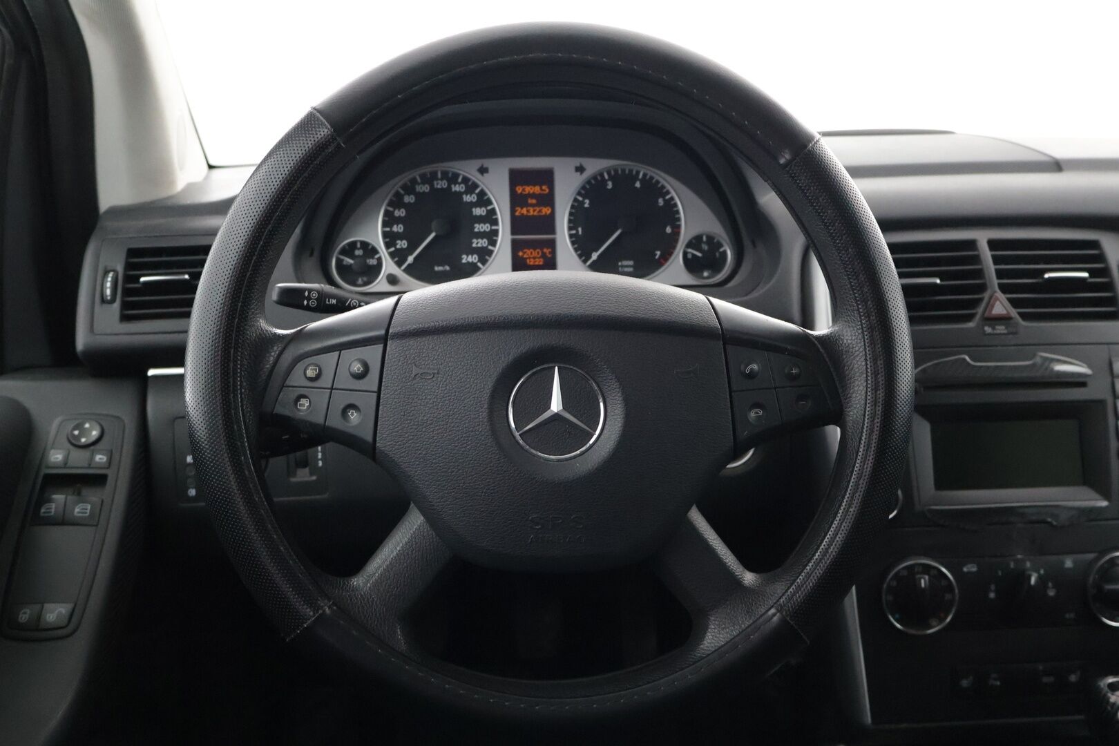 Mercedes-Benz B 2010 180 BE Business - Juuri saapunut | Lohkolämmitin | Vakkari | Penkinlämmitin | Kahdet renkaat | Tutkat | Suomi-auto | Siisti | Runsas huoltohistoria Veholla