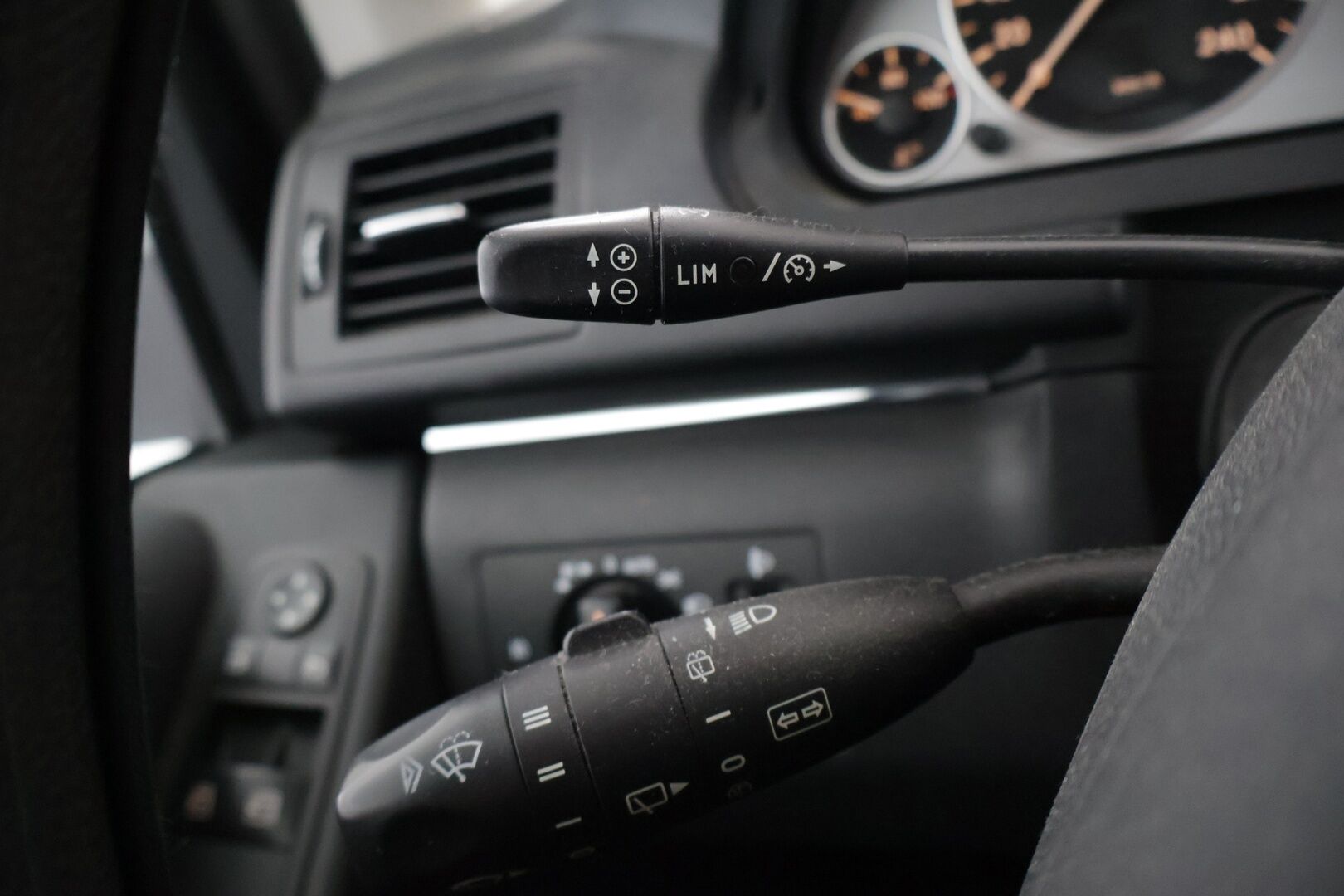 Mercedes-Benz B 2010 180 BE Business - Juuri saapunut | Lohkolämmitin | Vakkari | Penkinlämmitin | Kahdet renkaat | Tutkat | Suomi-auto | Siisti | Runsas huoltohistoria Veholla