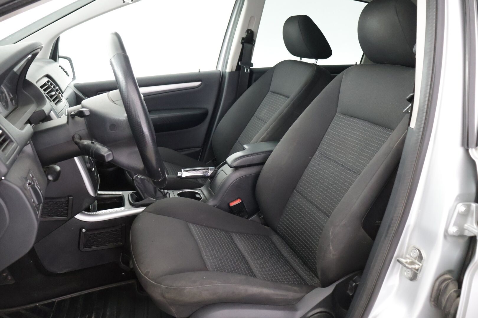 Mercedes-Benz B 2010 180 BE Business - Juuri saapunut | Lohkolämmitin | Vakkari | Penkinlämmitin | Kahdet renkaat | Tutkat | Suomi-auto | Siisti | Runsas huoltohistoria Veholla