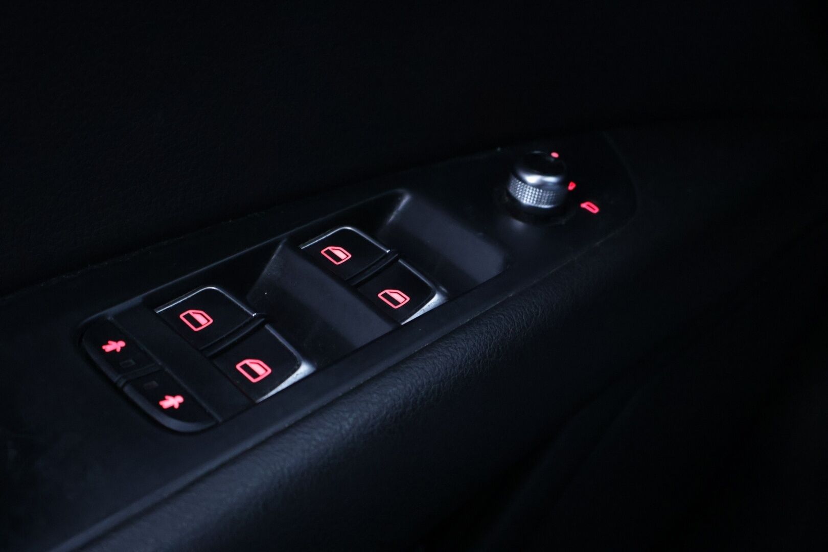 Audi A7 2011 3,0 V6 TDI quattro S tronic Start-Stop - Myydään huutokaupat.com - - | Bi-xenon | Webasto | Nahkasisusta | Navi | Muistipenkit | 