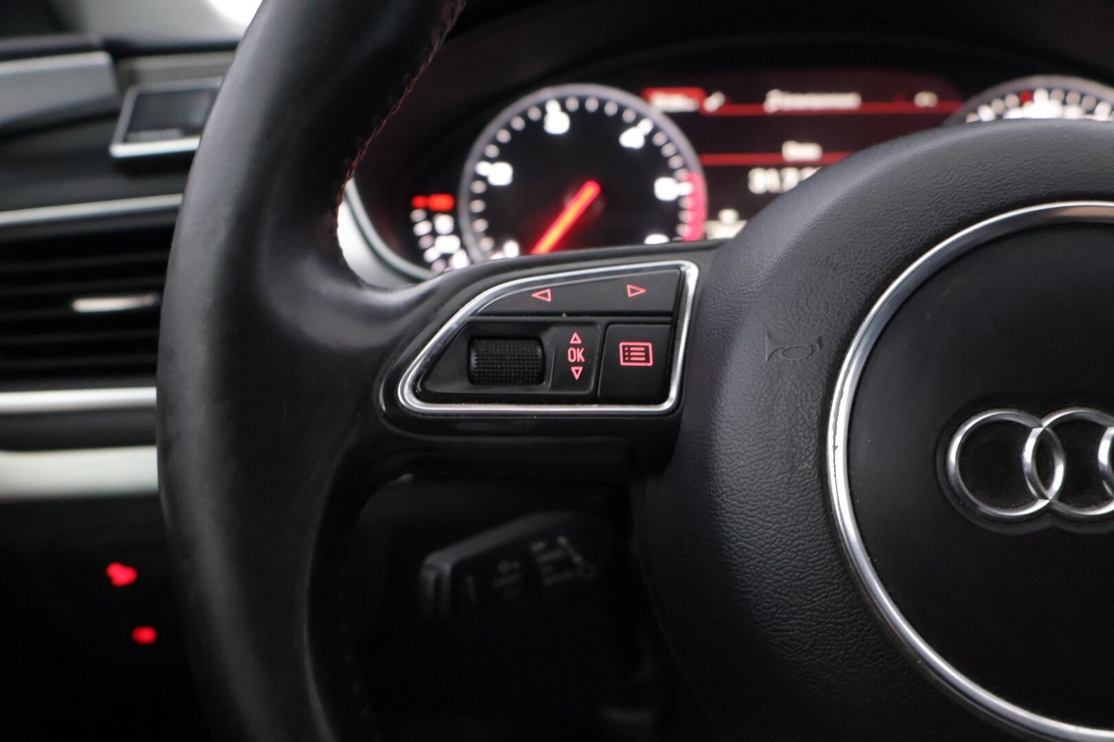 Audi A7 2011 3,0 V6 TDI quattro S tronic Start-Stop - Myydään huutokaupat.com - - | Bi-xenon | Webasto | Nahkasisusta | Navi | Muistipenkit | 